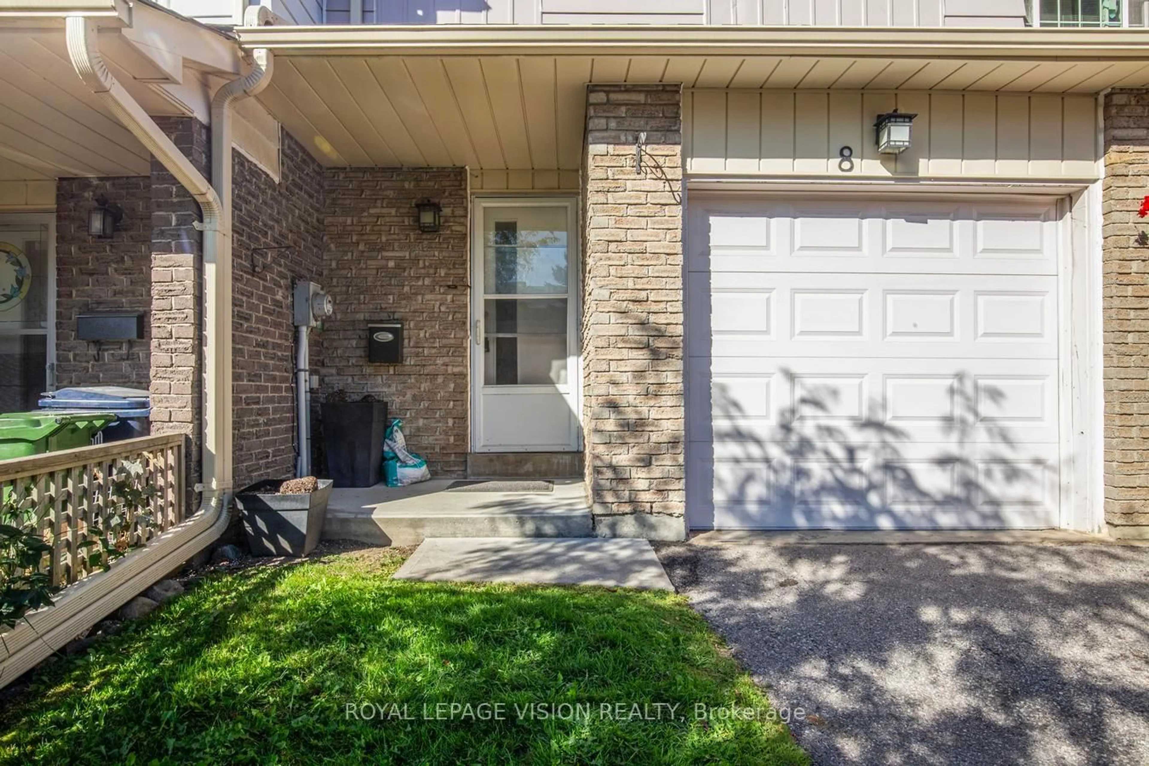 Home with brick exterior material, street for 301 Washburn Way #8, Toronto Ontario M1B 1K4
