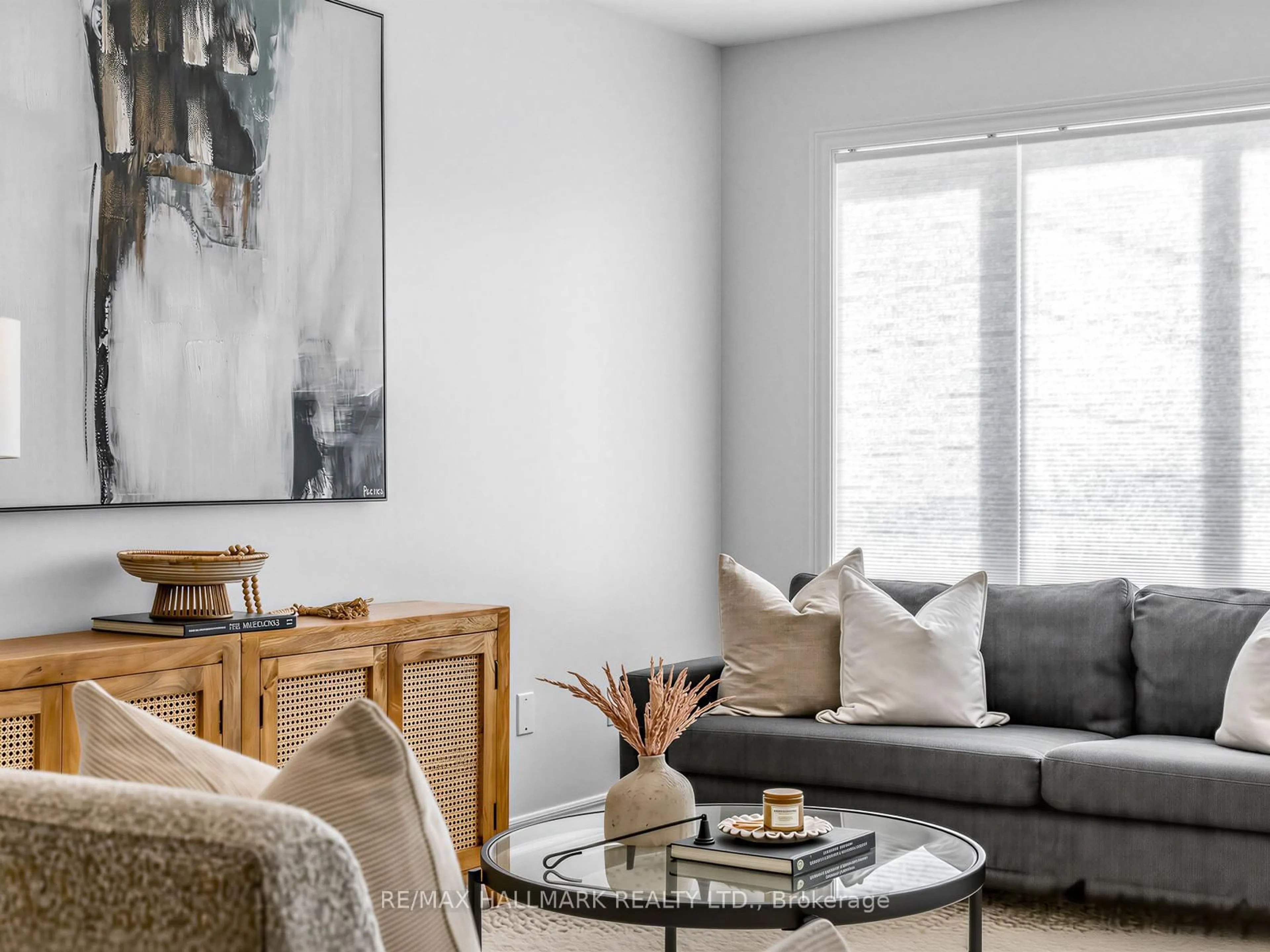 Living room with furniture, unknown for 150 Gowan Ave, Toronto Ontario M4J 2K6