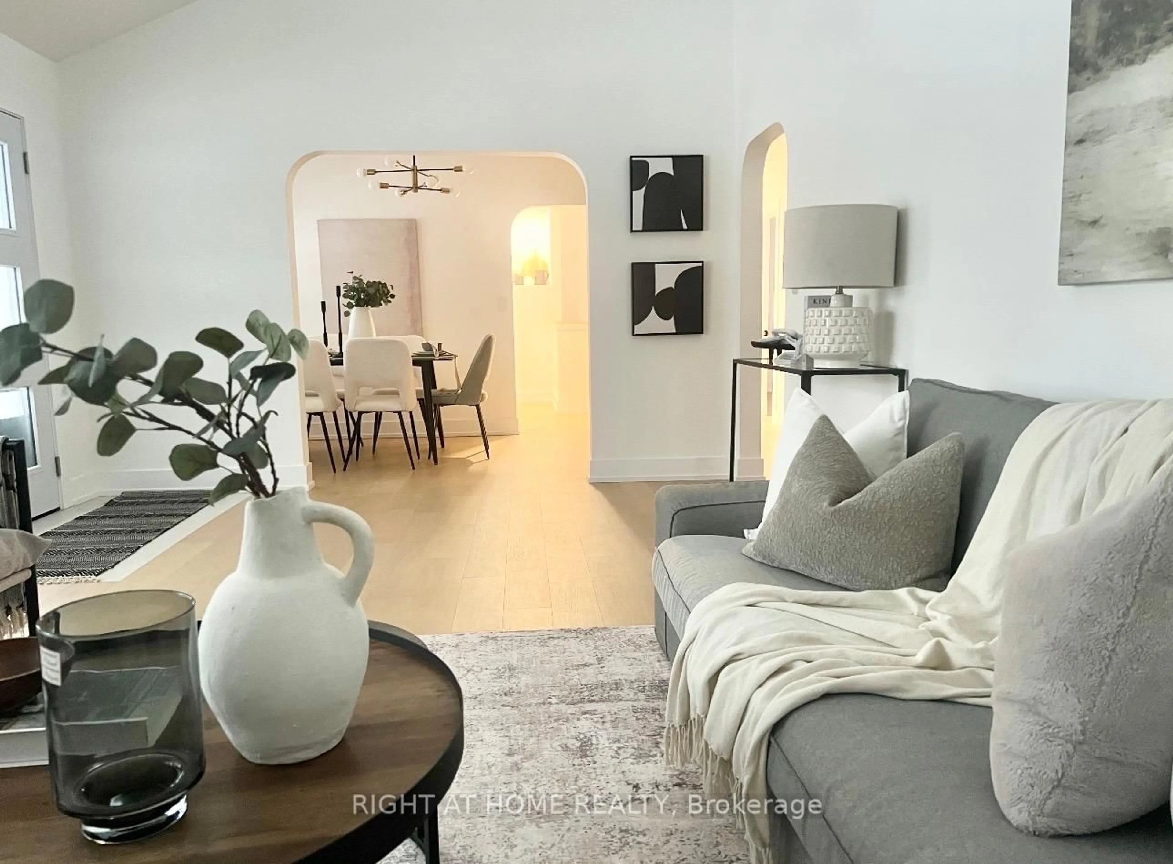 Living room with furniture, unknown for 1416 Nash Rd, Clarington Ontario L1E 2K1