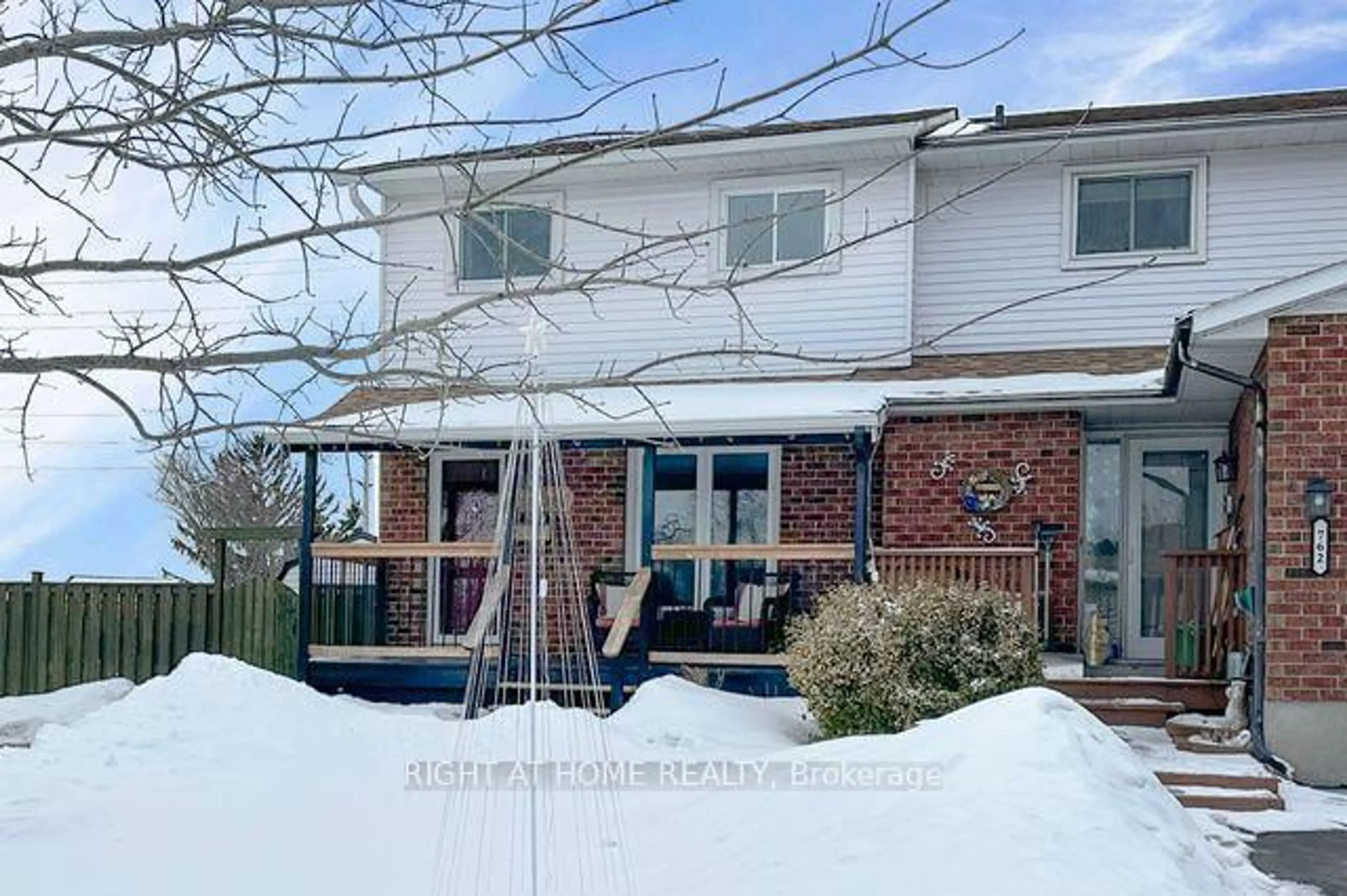 A pic from outside/outdoor area/front of a property/back of a property/a pic from drone, unknown for 760 Cricklewood Dr, Oshawa Ontario L1K 1R6