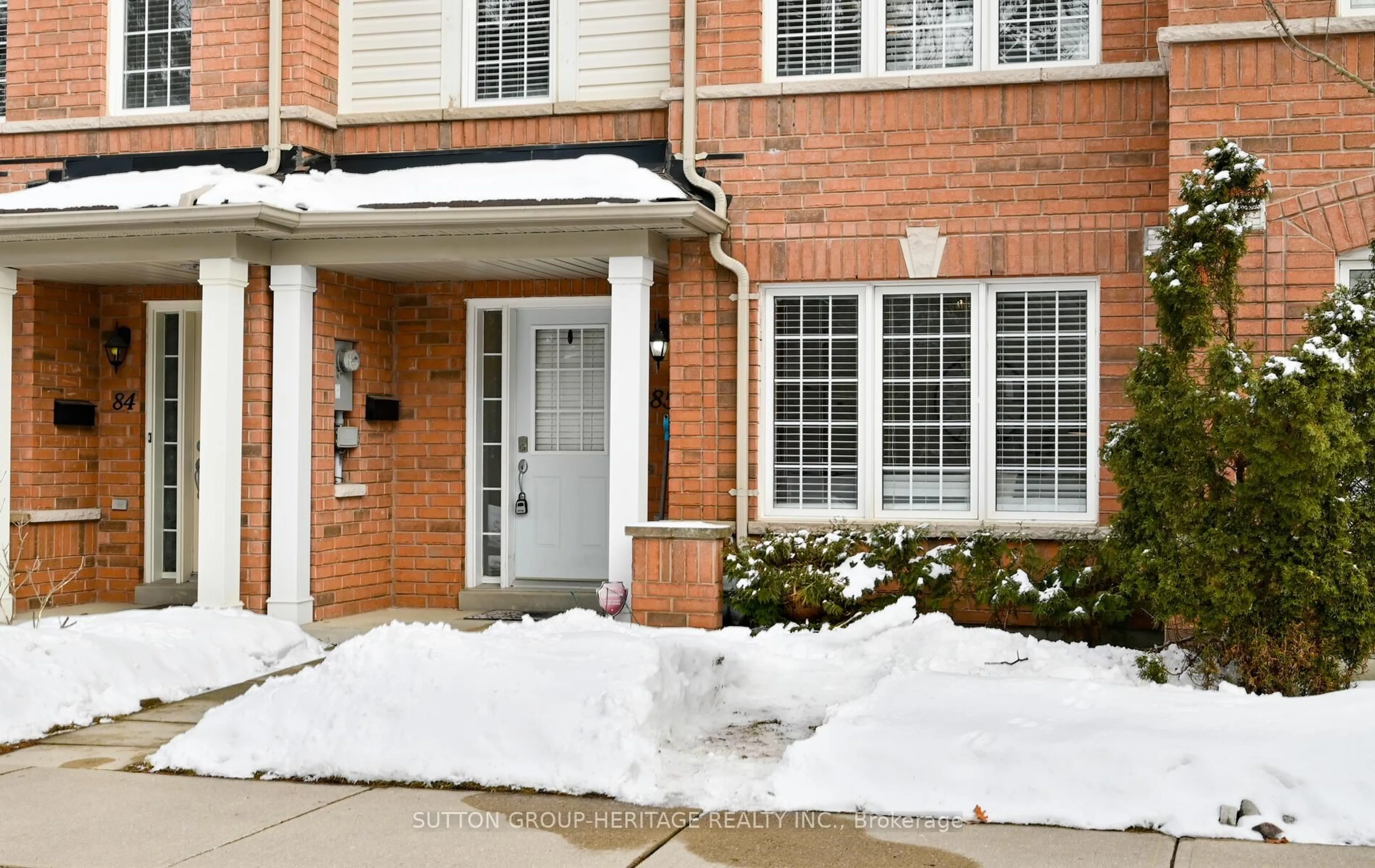 Indoor entryway for 1850 Kingston Rd #85, Pickering Ontario L1V 0A2