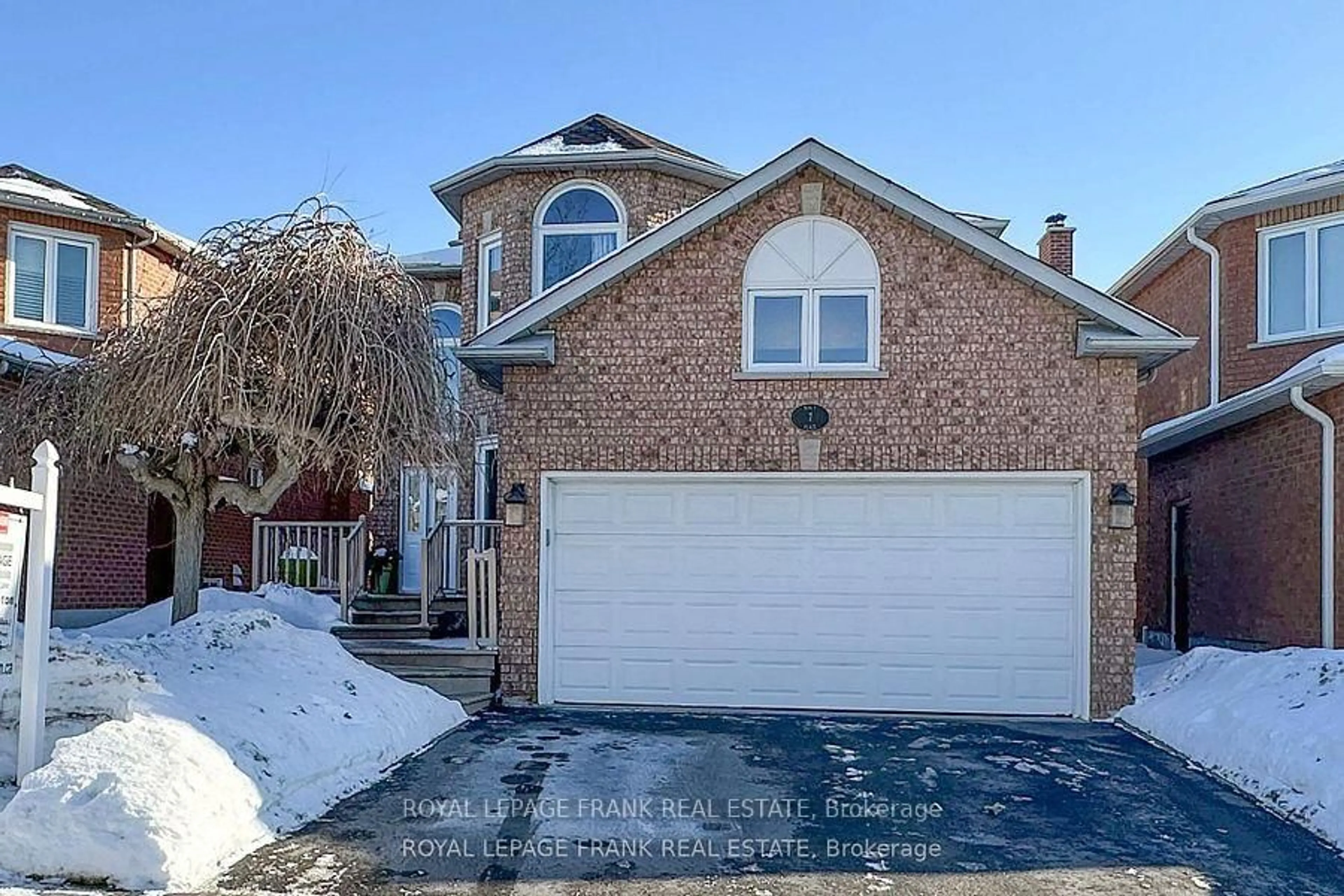 Home with brick exterior material, street for 7 Winterberry Dr, Whitby Ontario L1R 1Z2