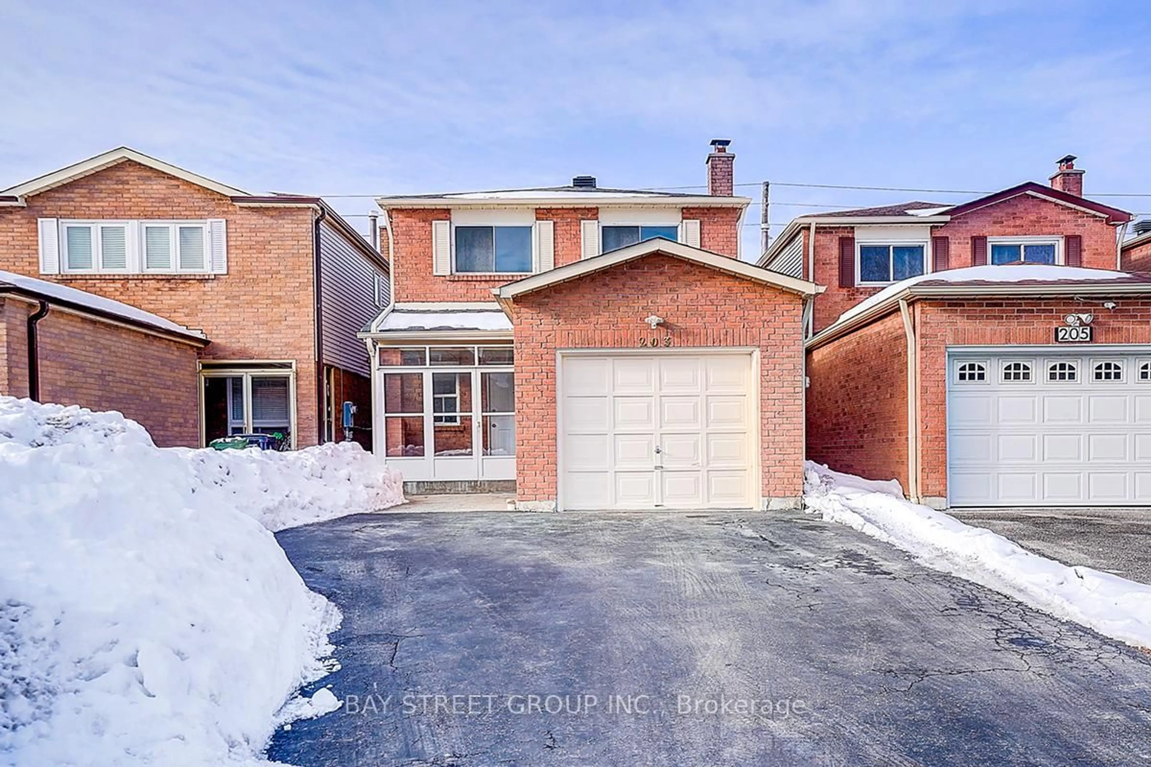 Home with brick exterior material, street for 203 Roxanne Cres, Toronto Ontario M1V 4G4