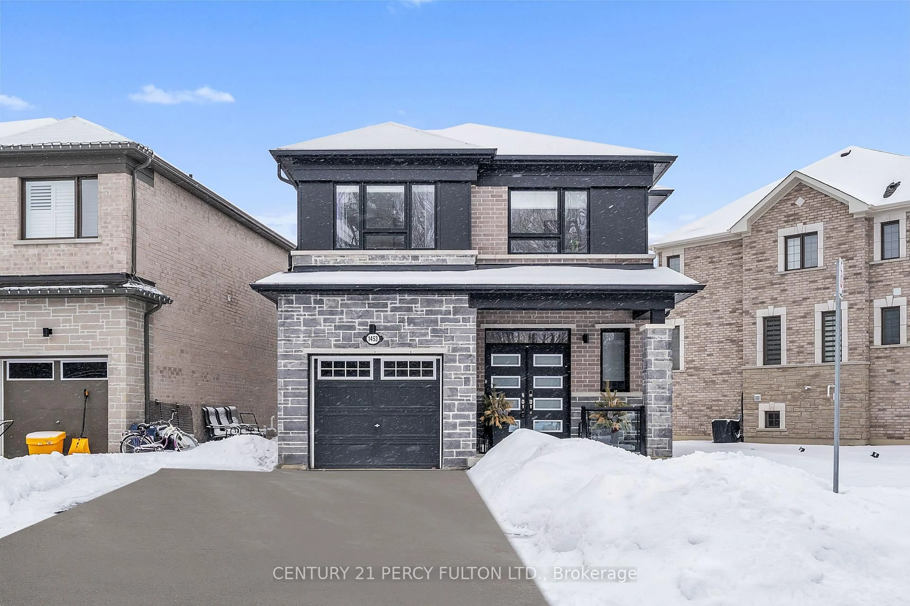 Home with brick exterior material, street for 1453 Mockingbird Sq, Pickering Ontario L1X 0N8