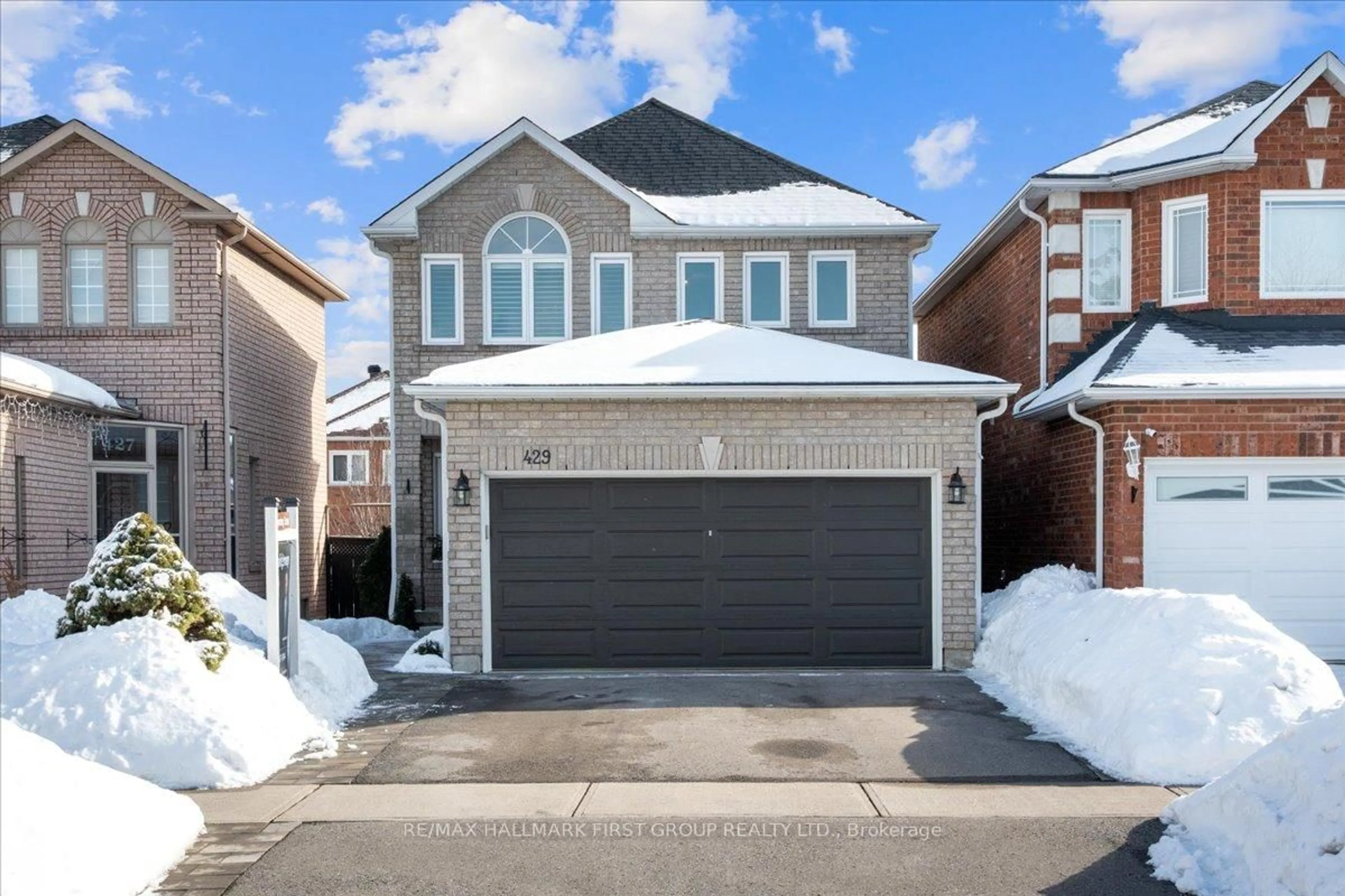 Home with brick exterior material, street for 429 Summerpark Cres, Pickering Ontario L1V 7B3