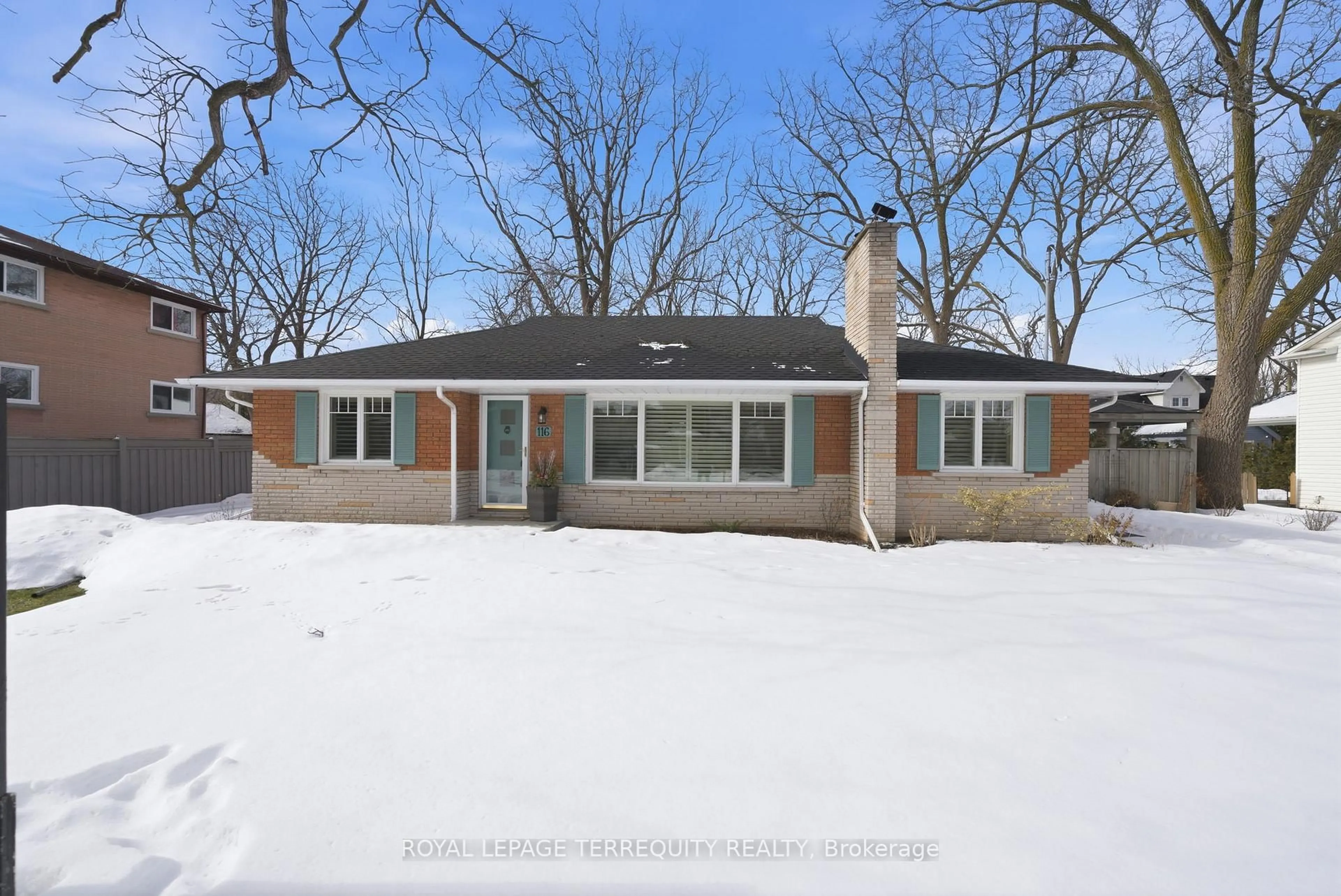 Home with brick exterior material, street for 116 Centre St, Whitby Ontario L1N 4S7