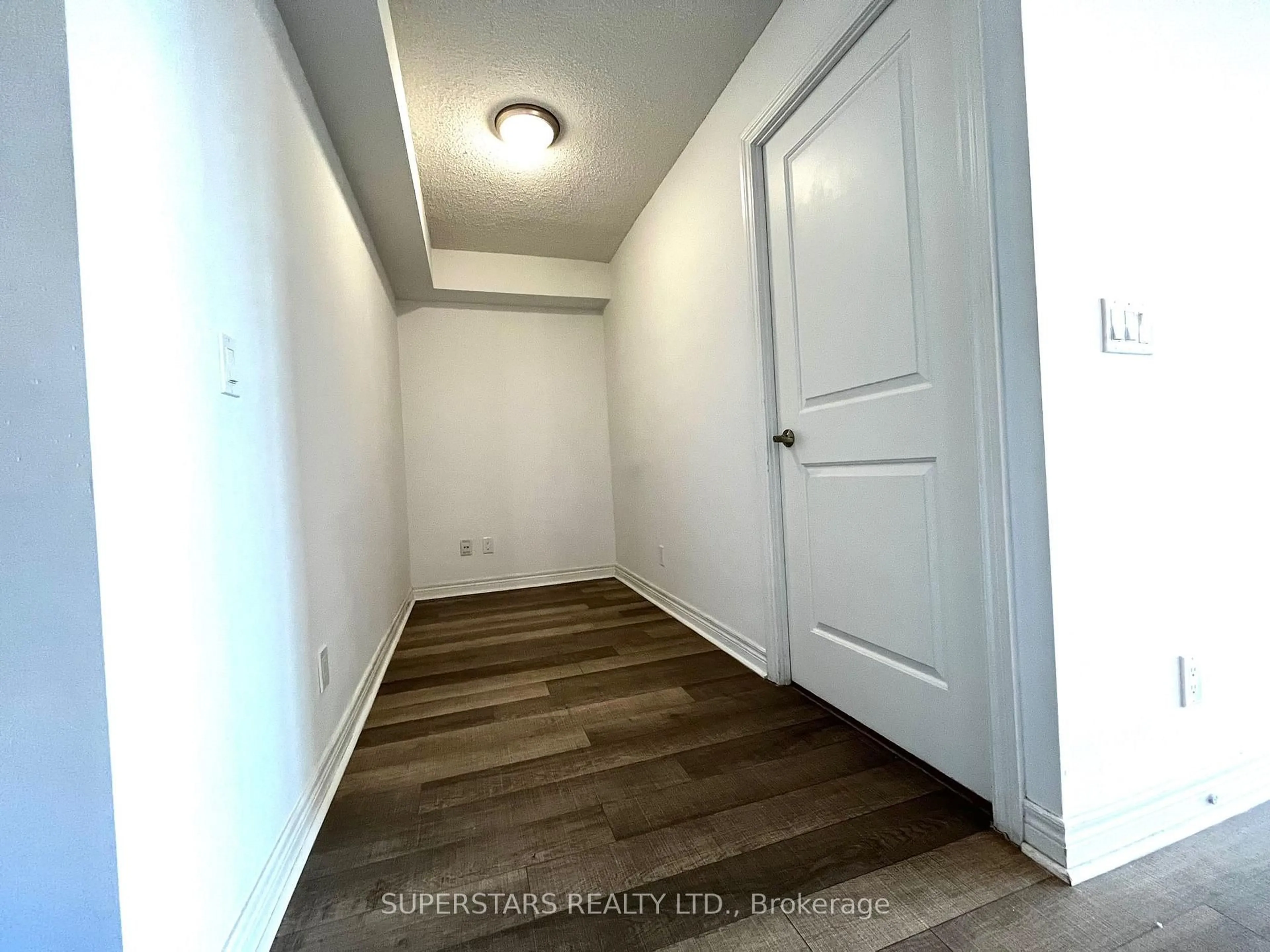 A pic of a room for 50 Town Centre Crt #2411, Toronto Ontario M1P 0A9