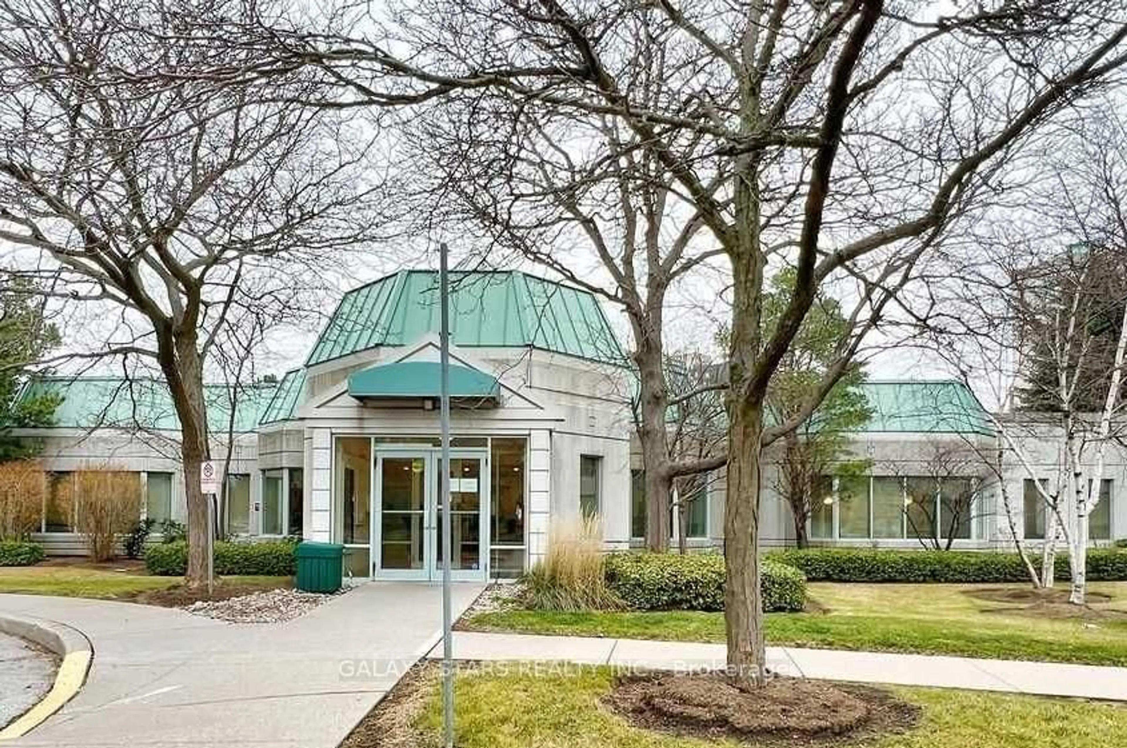 Indoor foyer for 5001 Finch Ave #1501, Toronto Ontario M1S 5J9