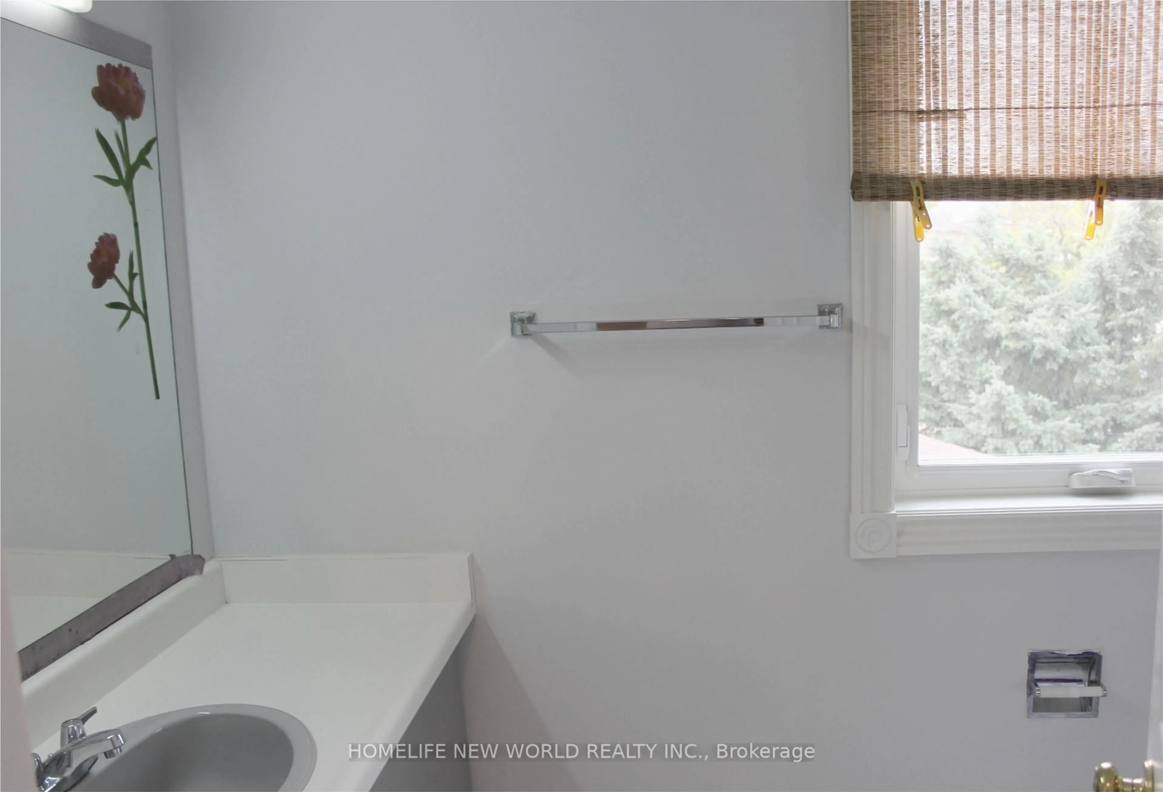 Standard bathroom, floor is not visible for 328 Port Royal Tr, Toronto Ontario M1V 2L7