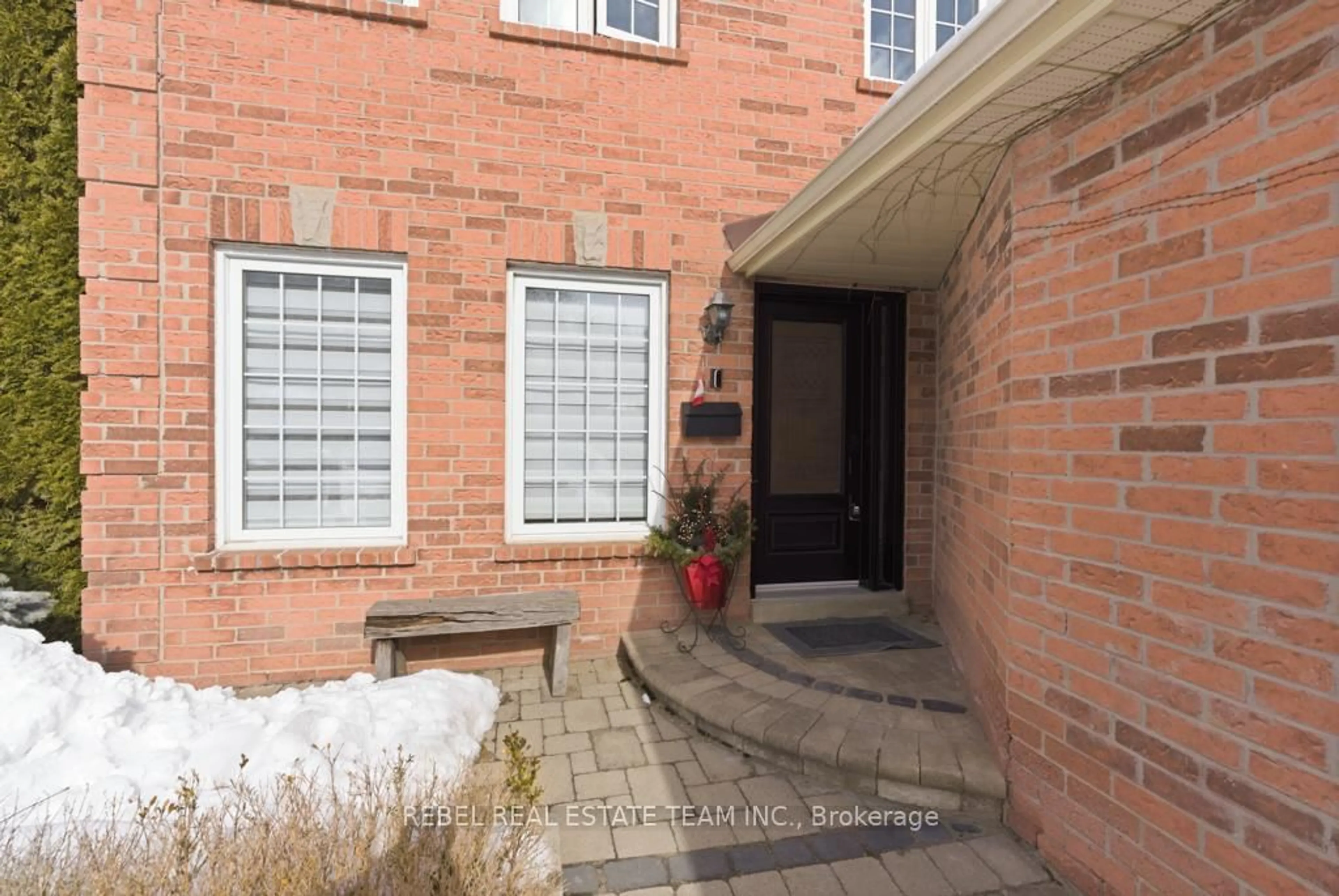 Unknown for 82 Ravenscroft Rd, Ajax Ontario L1T 1W5