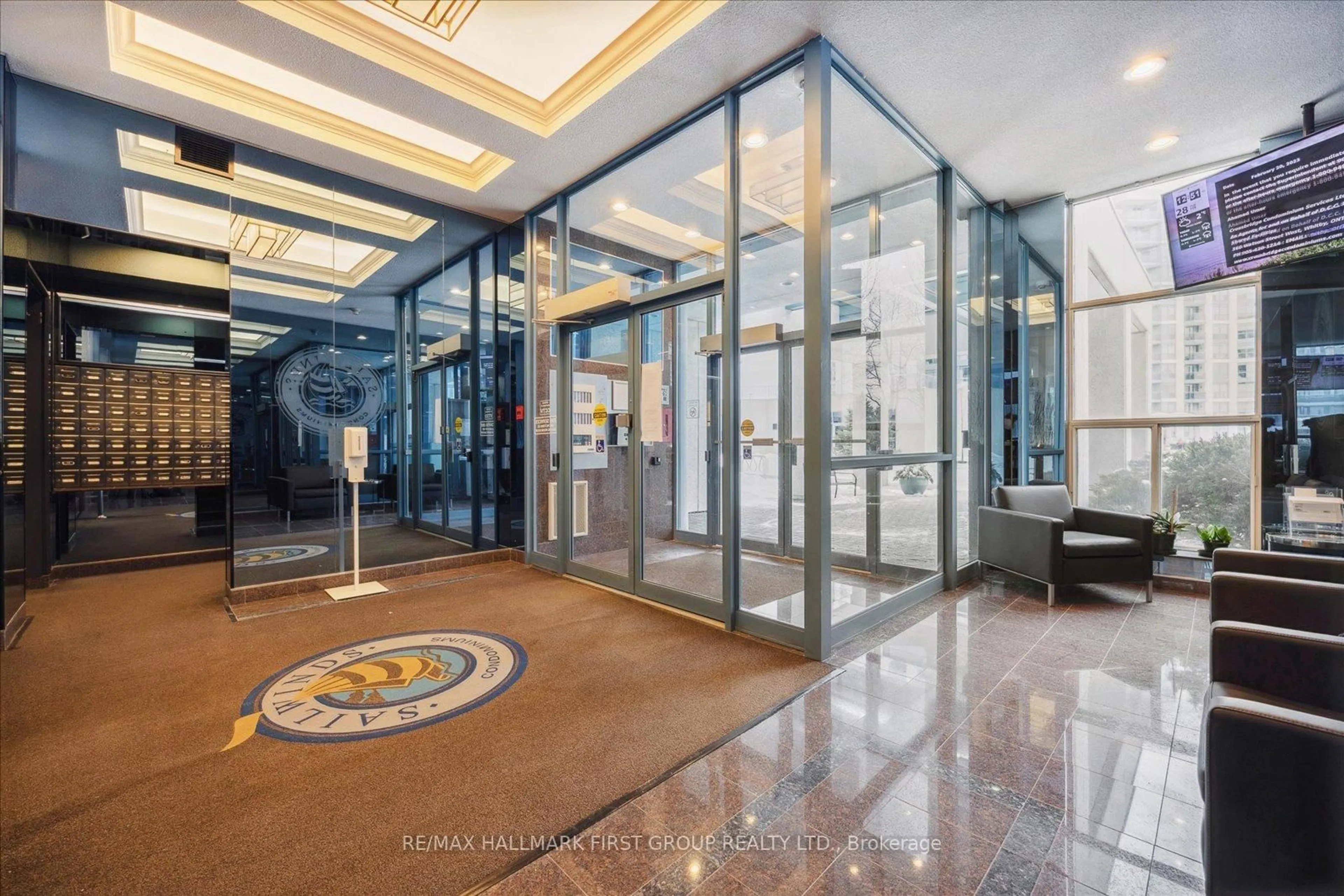 Indoor foyer for 360 Watson St #602, Whitby Ontario L1N 9G2