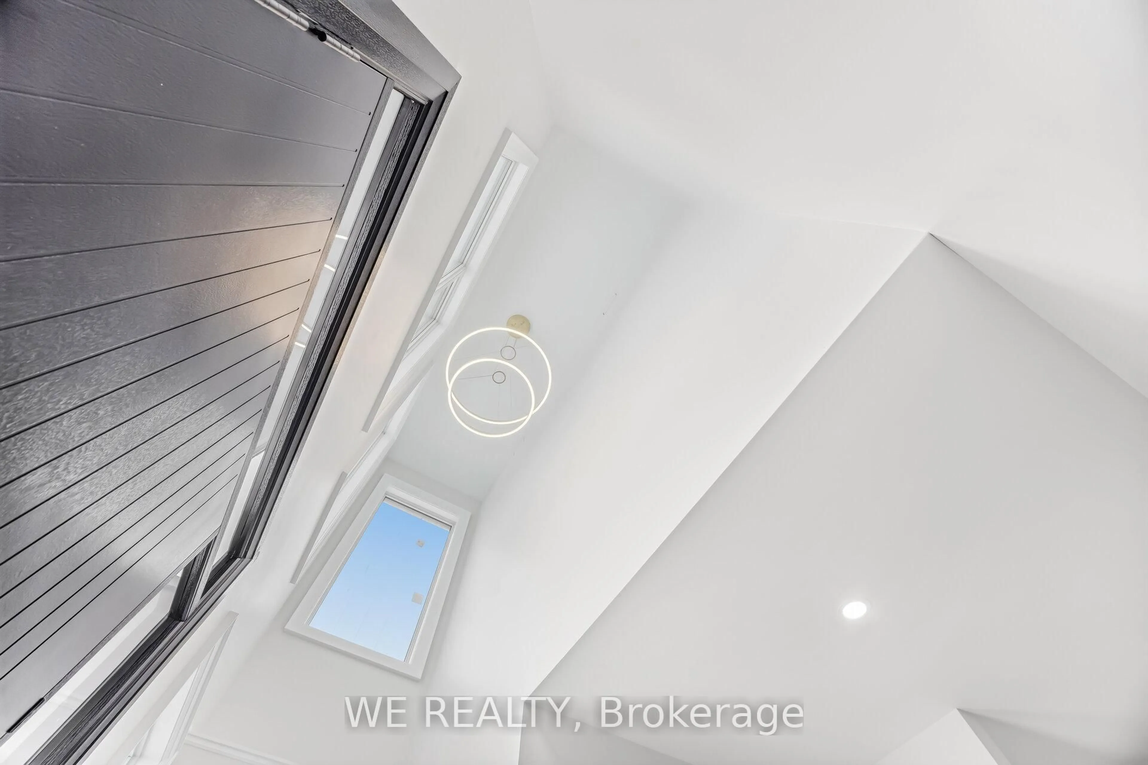 Unknown for 711 Hillview Cres, Pickering Ontario L1W 2R6