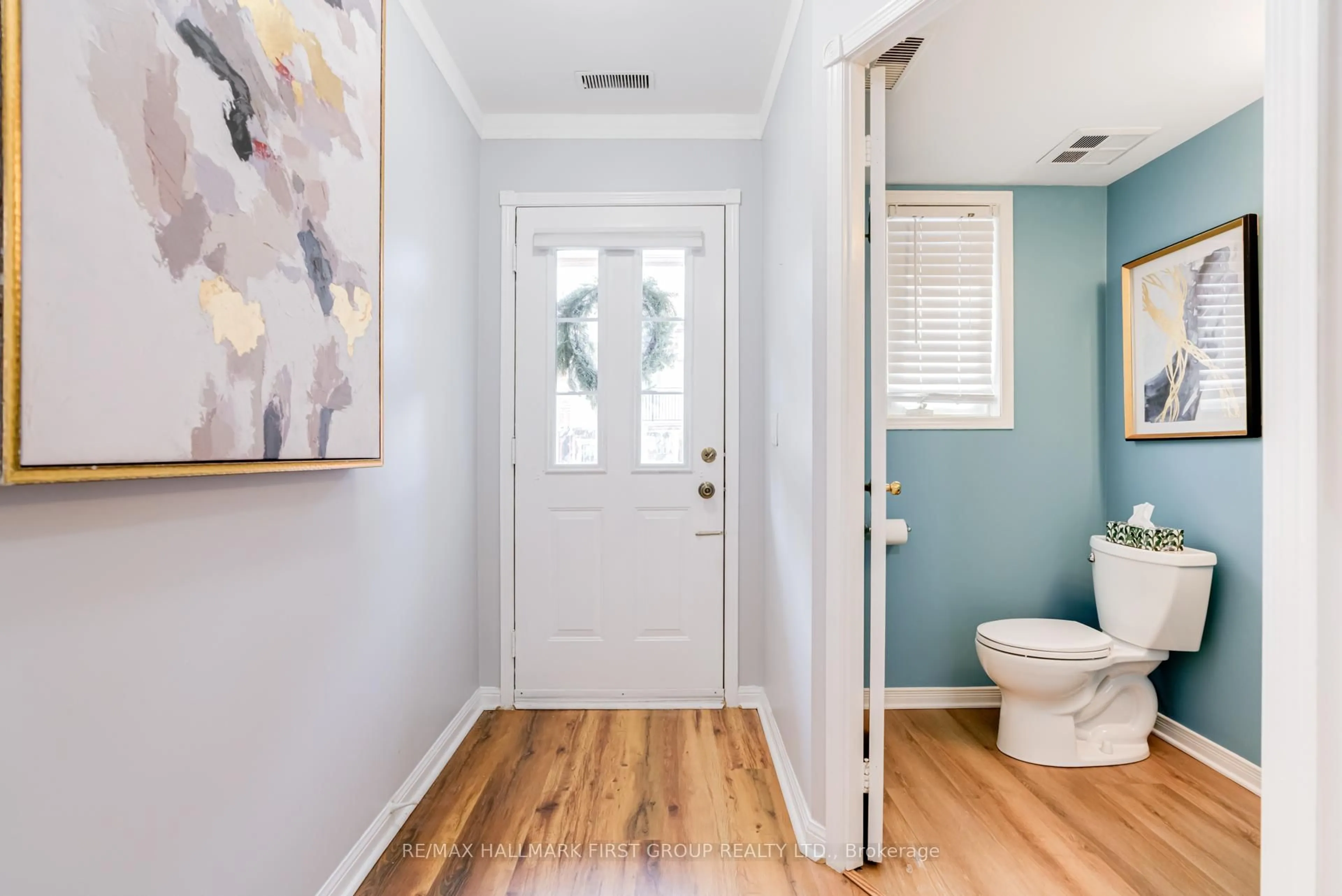 Indoor entryway for 1400 The Esplanade N #507, Pickering Ontario L1V 6V4