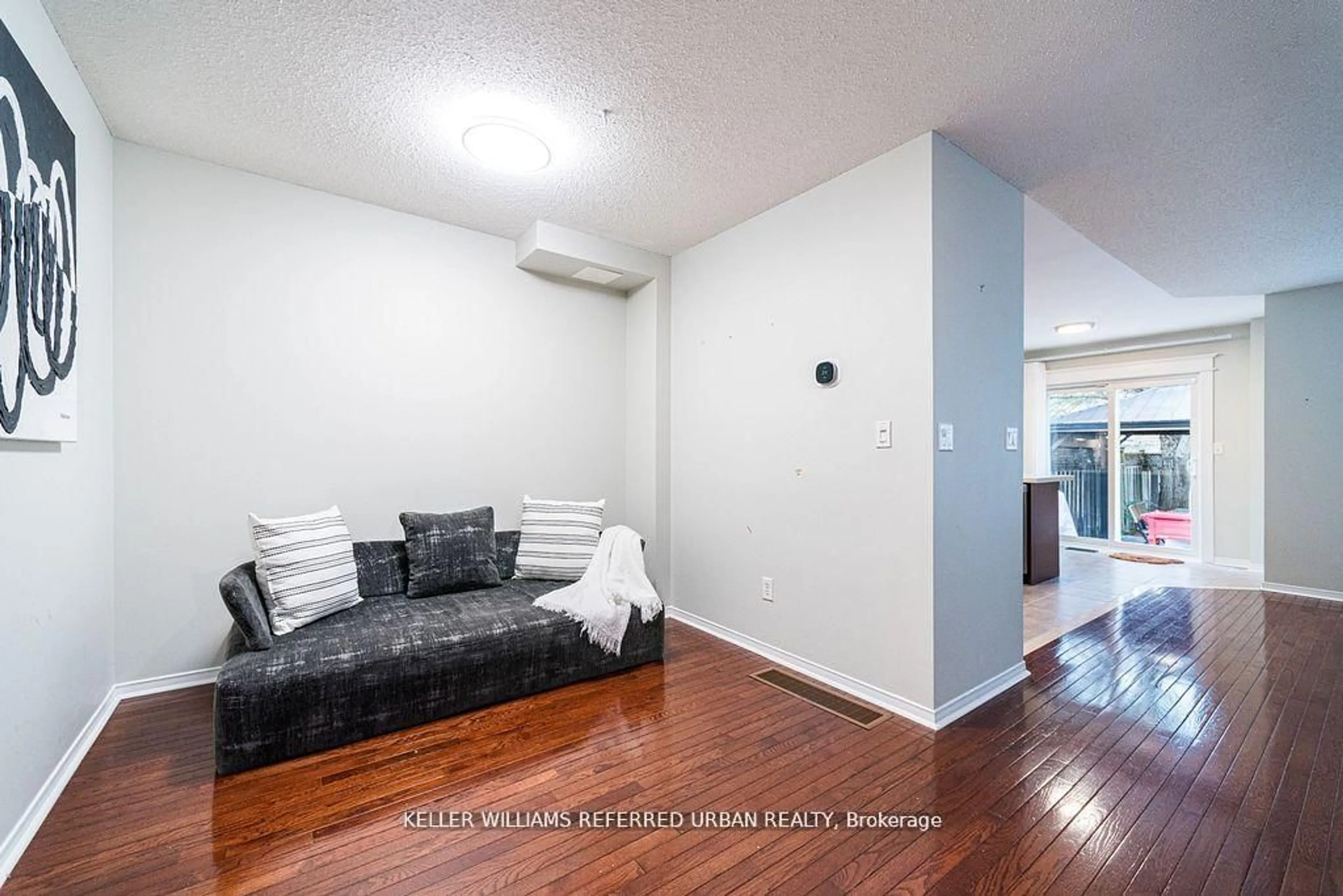 Living room with furniture, unknown for 16 Sprucedale Way #68, Whitby Ontario L1N 9T8