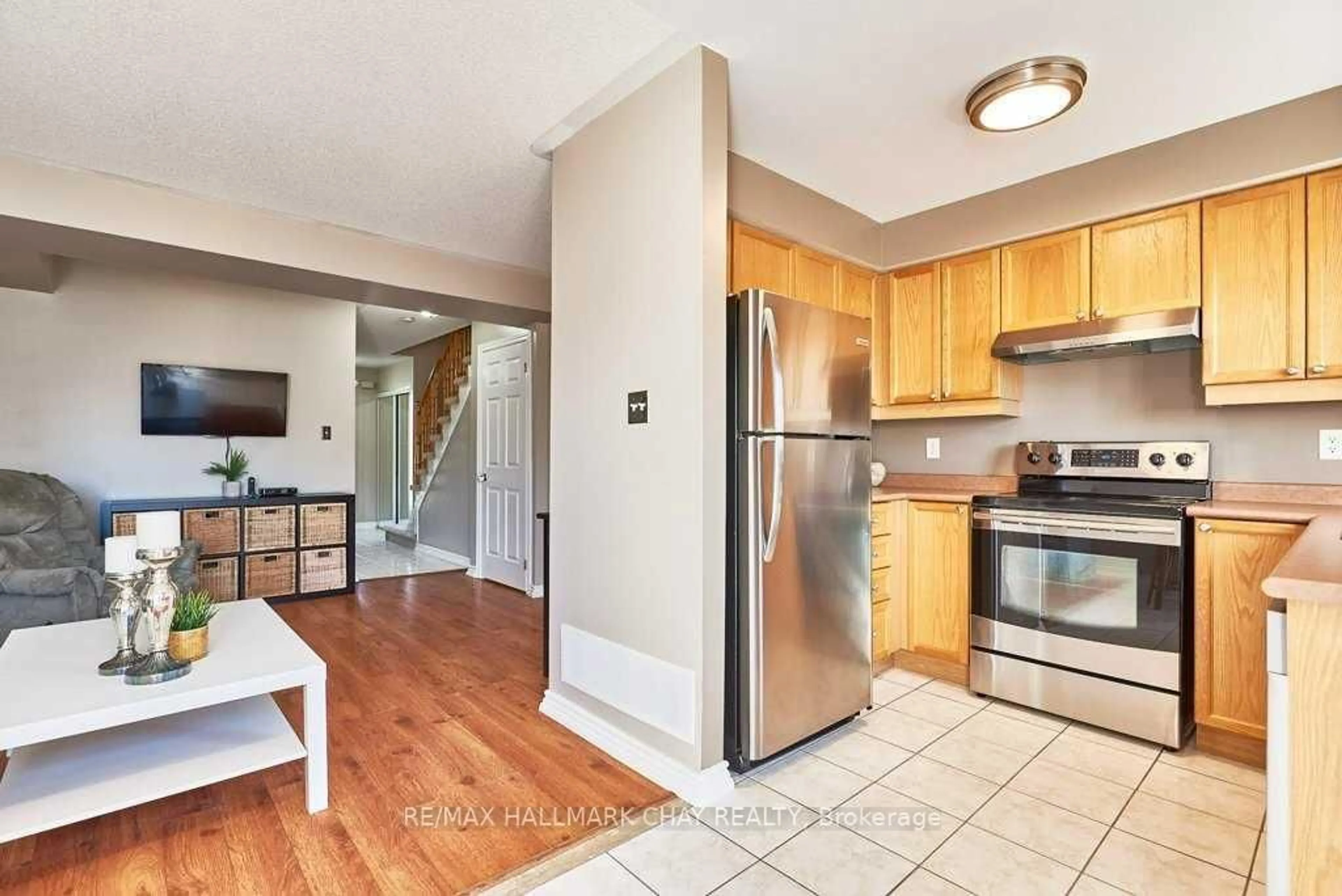 Unknown for 129 Kirkland Pl, Whitby Ontario L1P 1W8