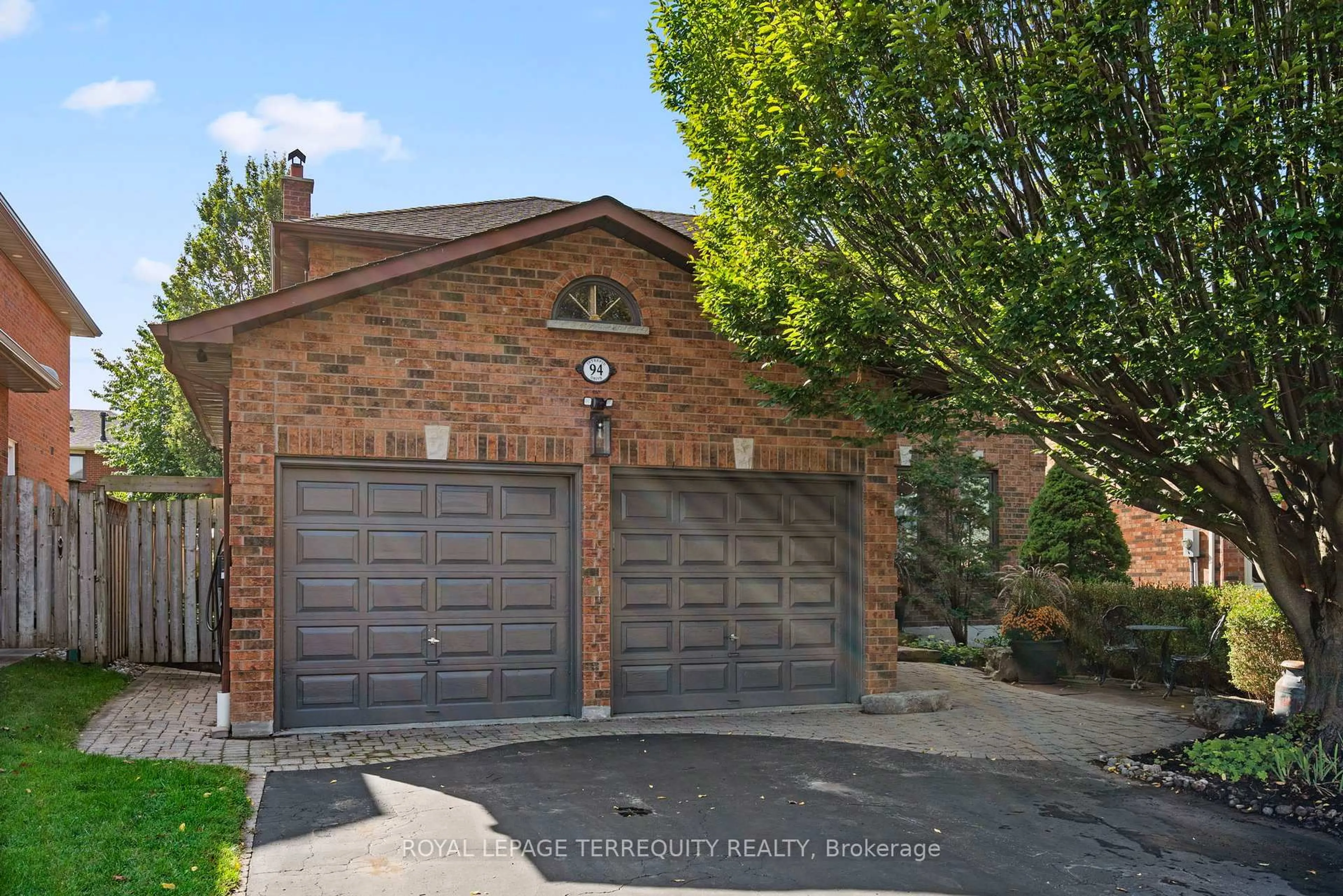 Home with brick exterior material, street for 94 Intrepid Dr, Whitby Ontario L1N 8S1