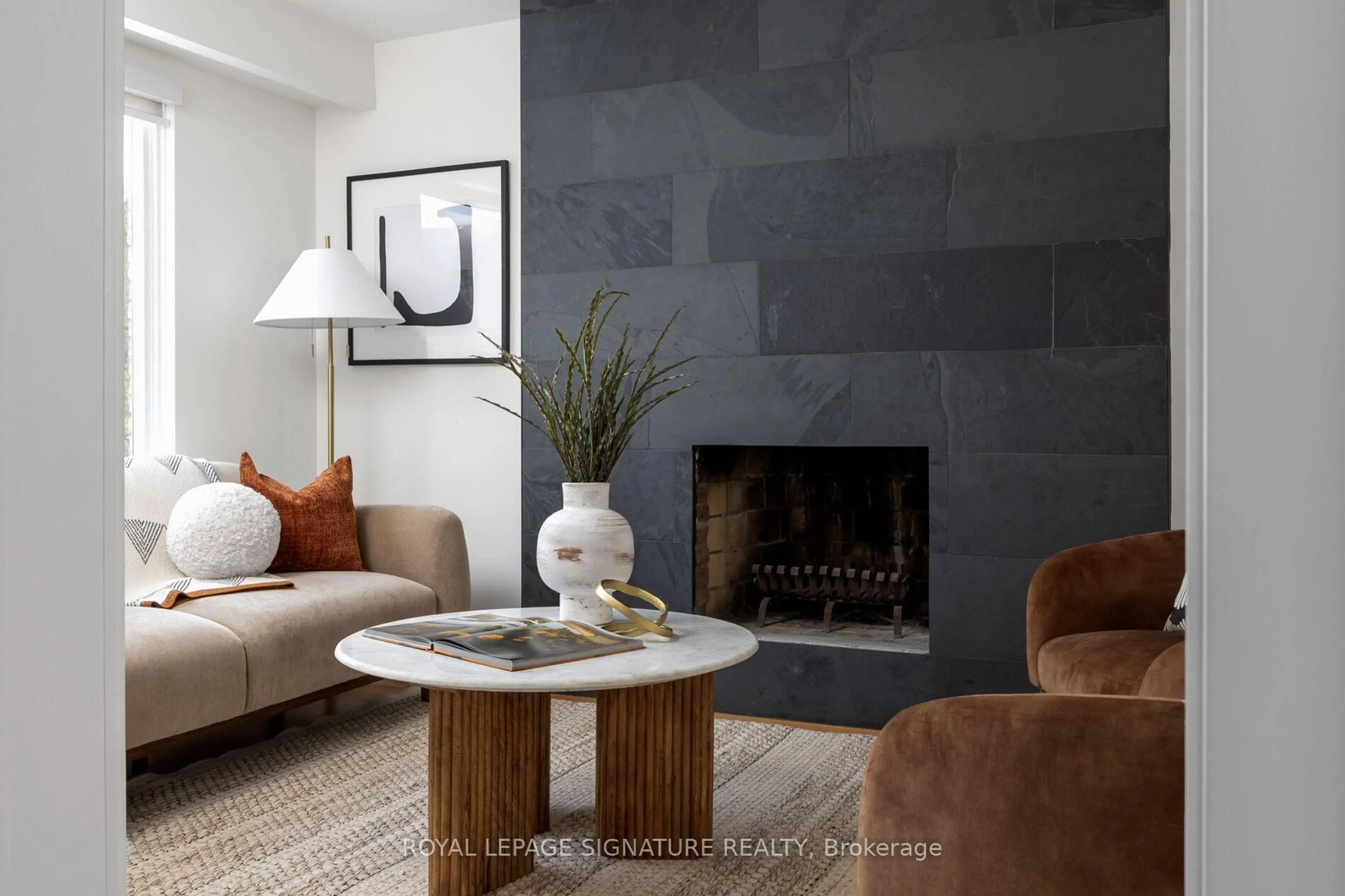 Living room with furniture, ceramic/tile floor for 567 Downland Dr, Pickering Ontario L1W 3B1