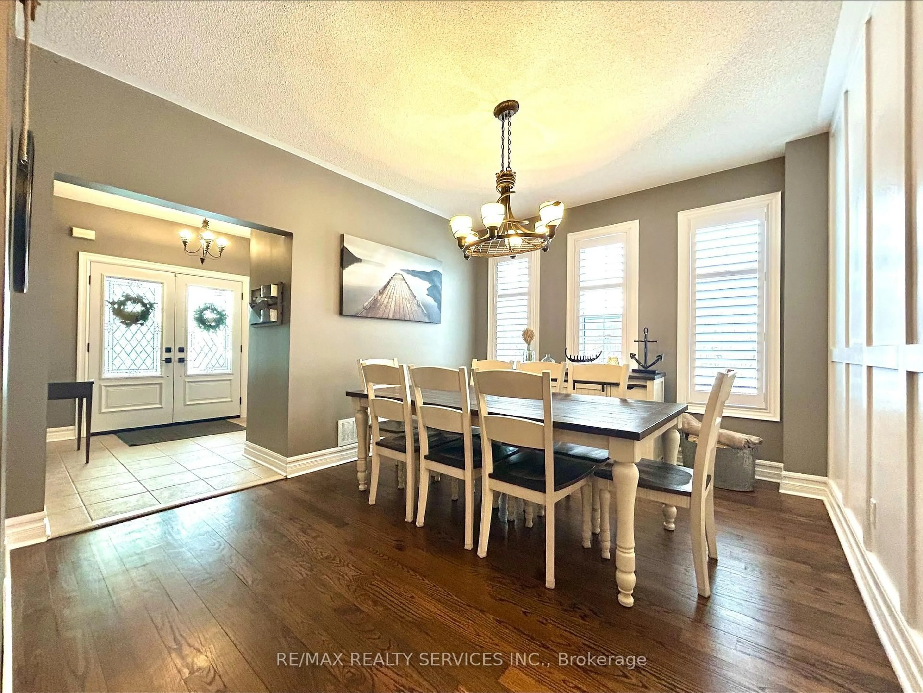 Dining room, wood/laminate floor for 1 Milligan St, Clarington Ontario L1B 1R2