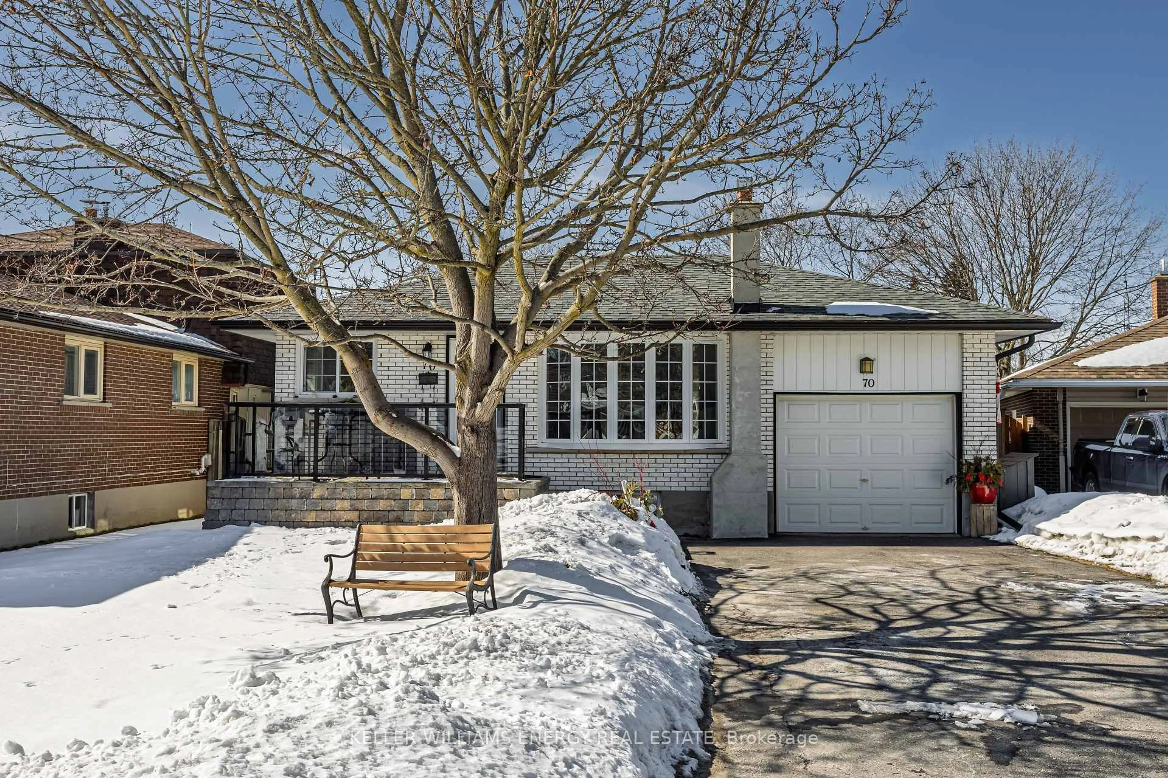 Unknown for 70 Oriole Crt, Oshawa Ontario L1H 6Y5