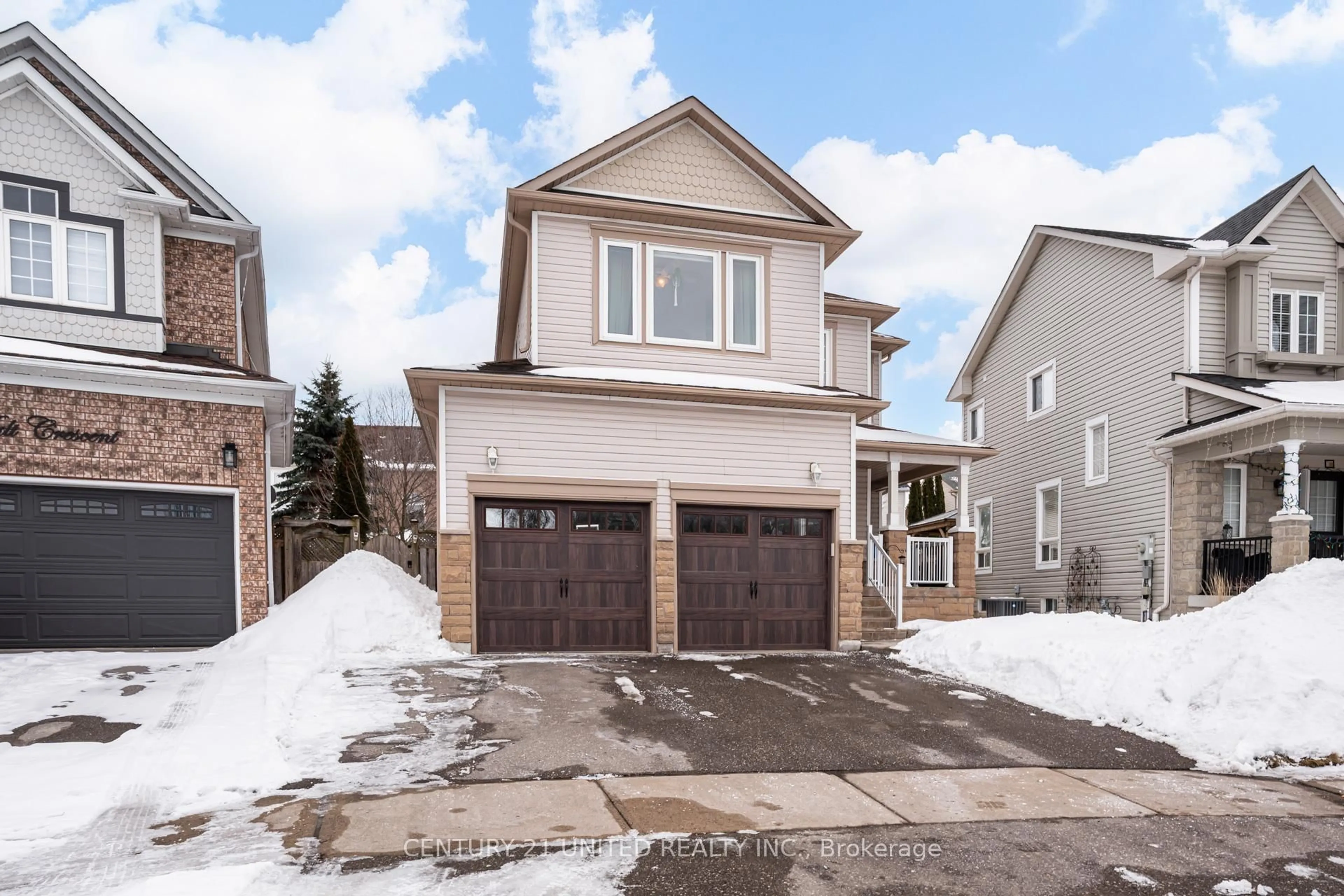 Unknown for 35 Ault Cres, Whitby Ontario L1M 2G6