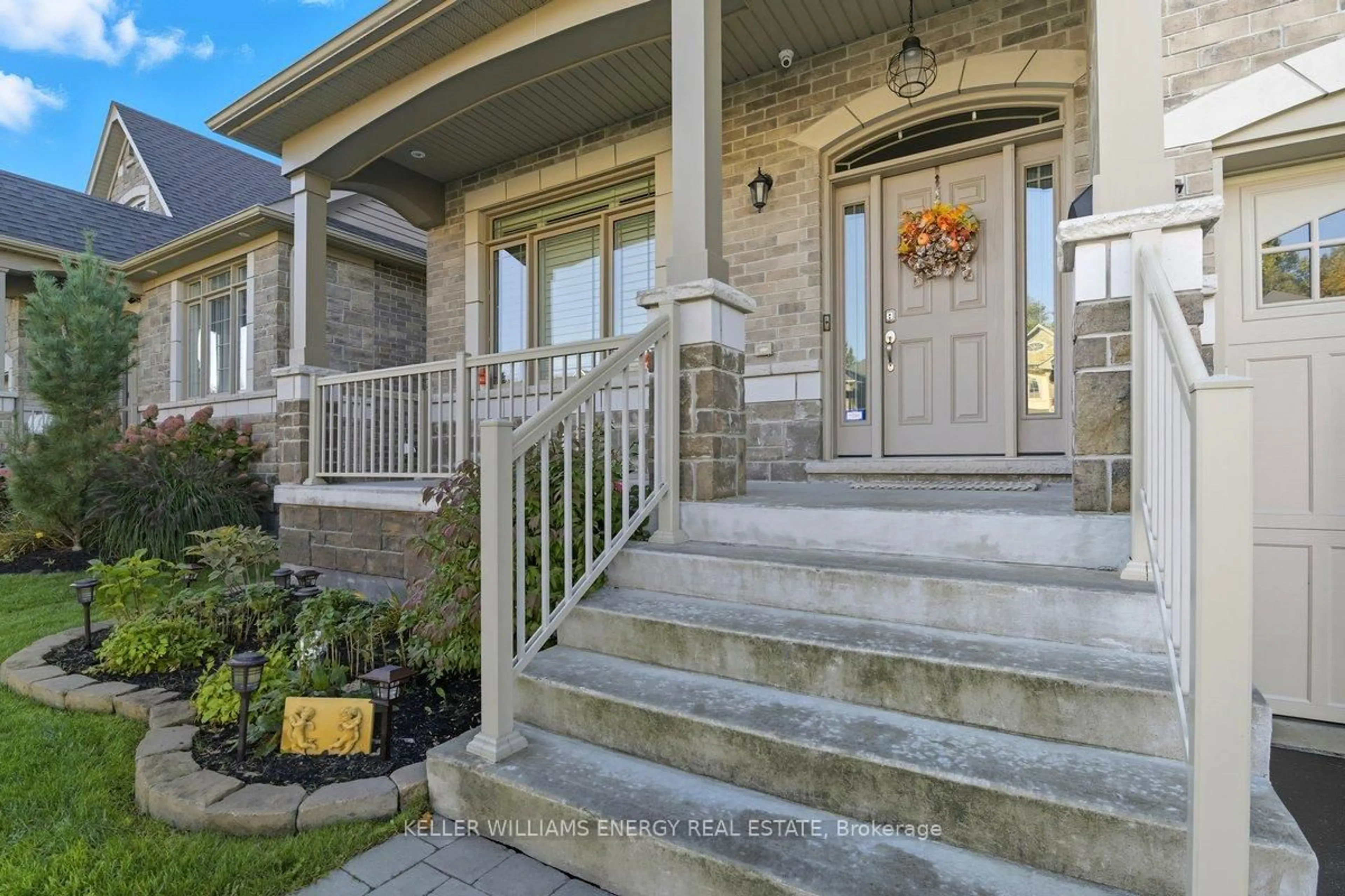 Unknown for 605 George Reynolds Dr, Clarington Ontario L1E 0A8