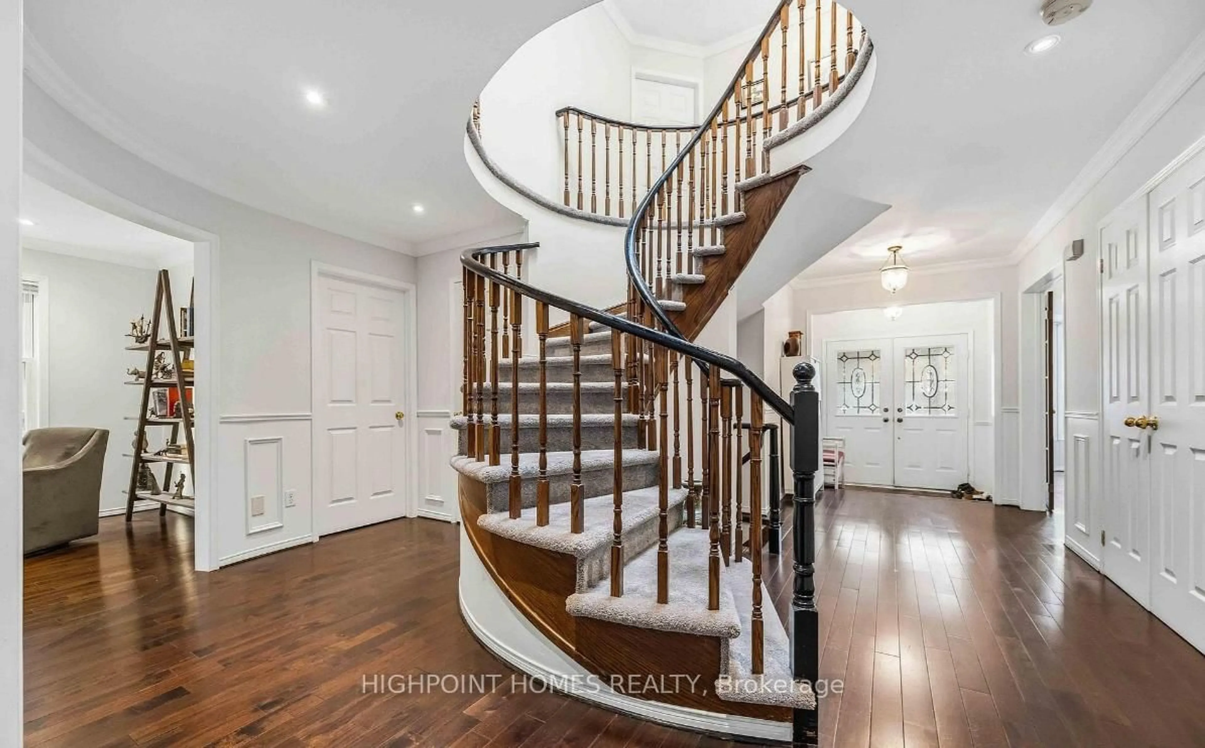 Unknown for 903 Alanbury Cres, Pickering Ontario L1X 2S3