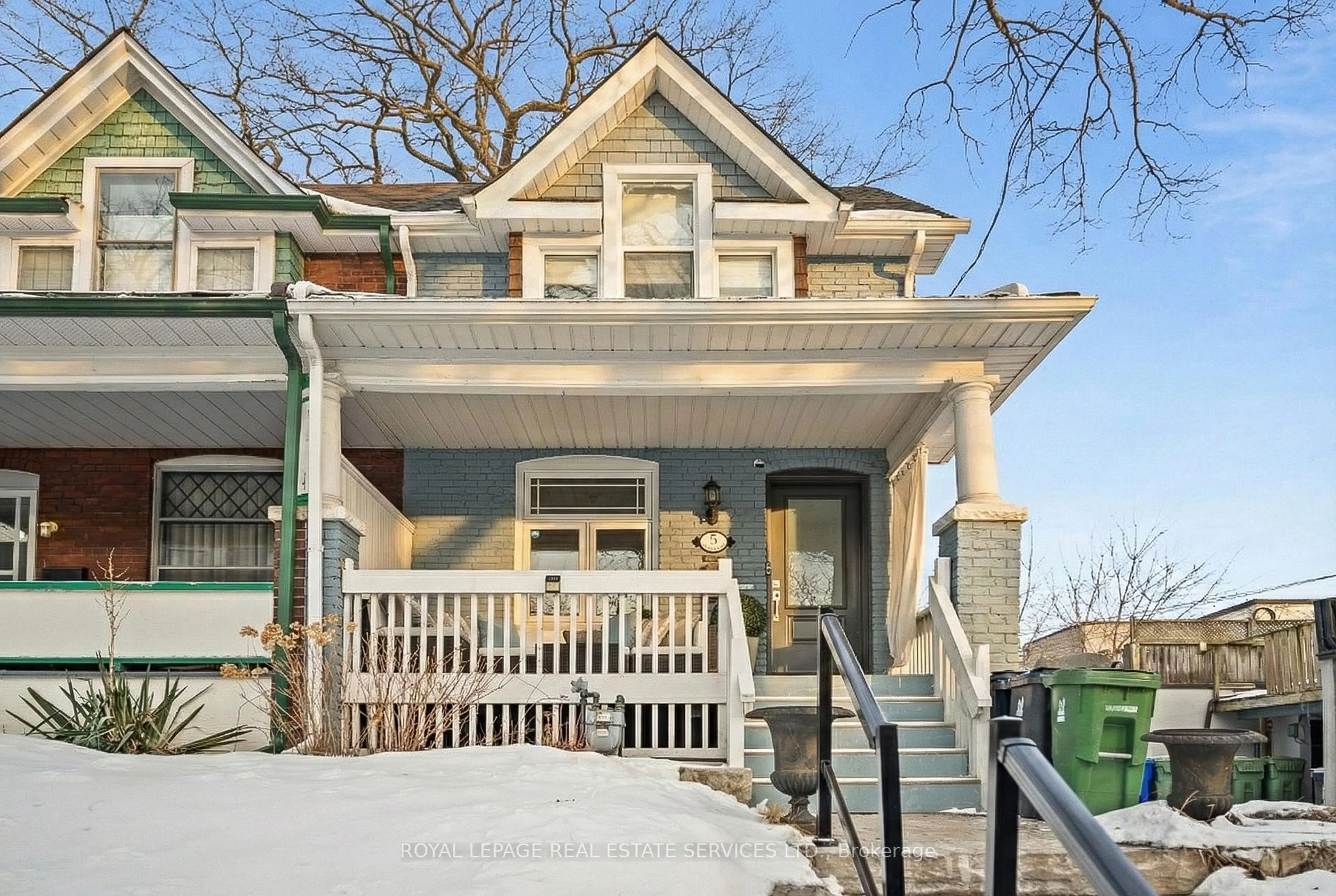 Unknown for 5 Wheeler Ave, Toronto Ontario M4L 3V3