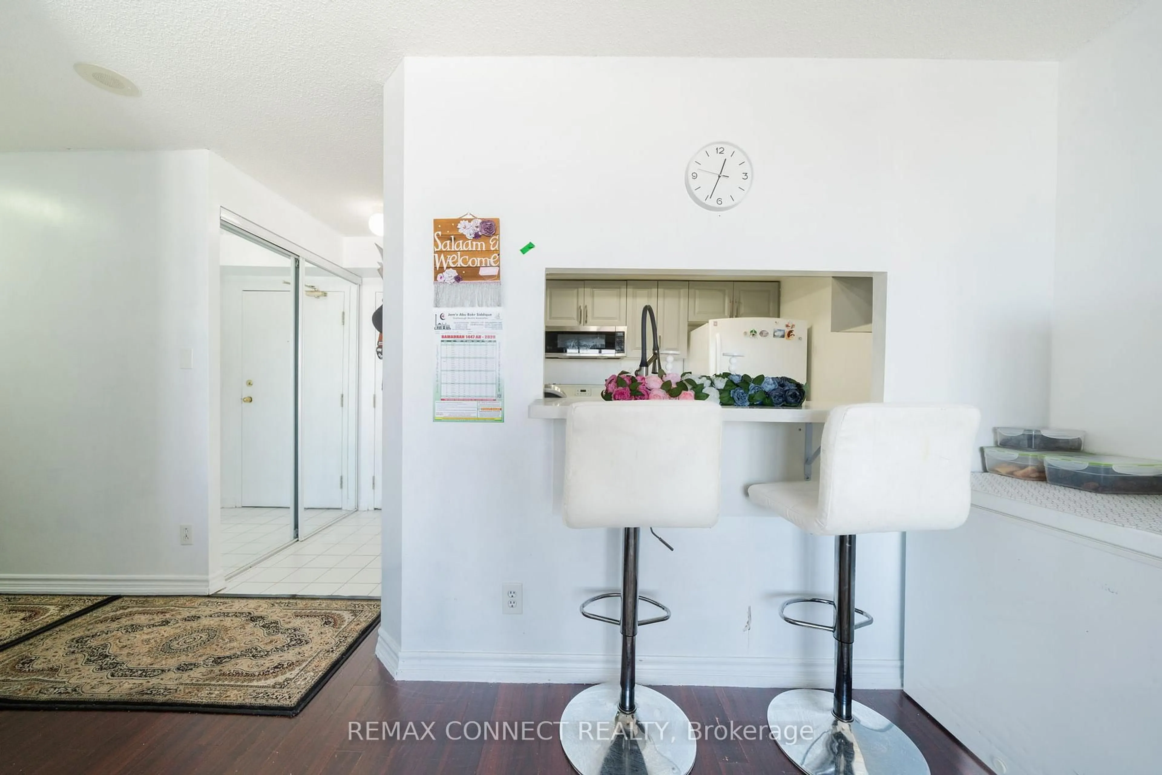 Open concept kitchen, ceramic/tile floor for 1470 Midland Ave #1609, Toronto Ontario M1P 4Z4