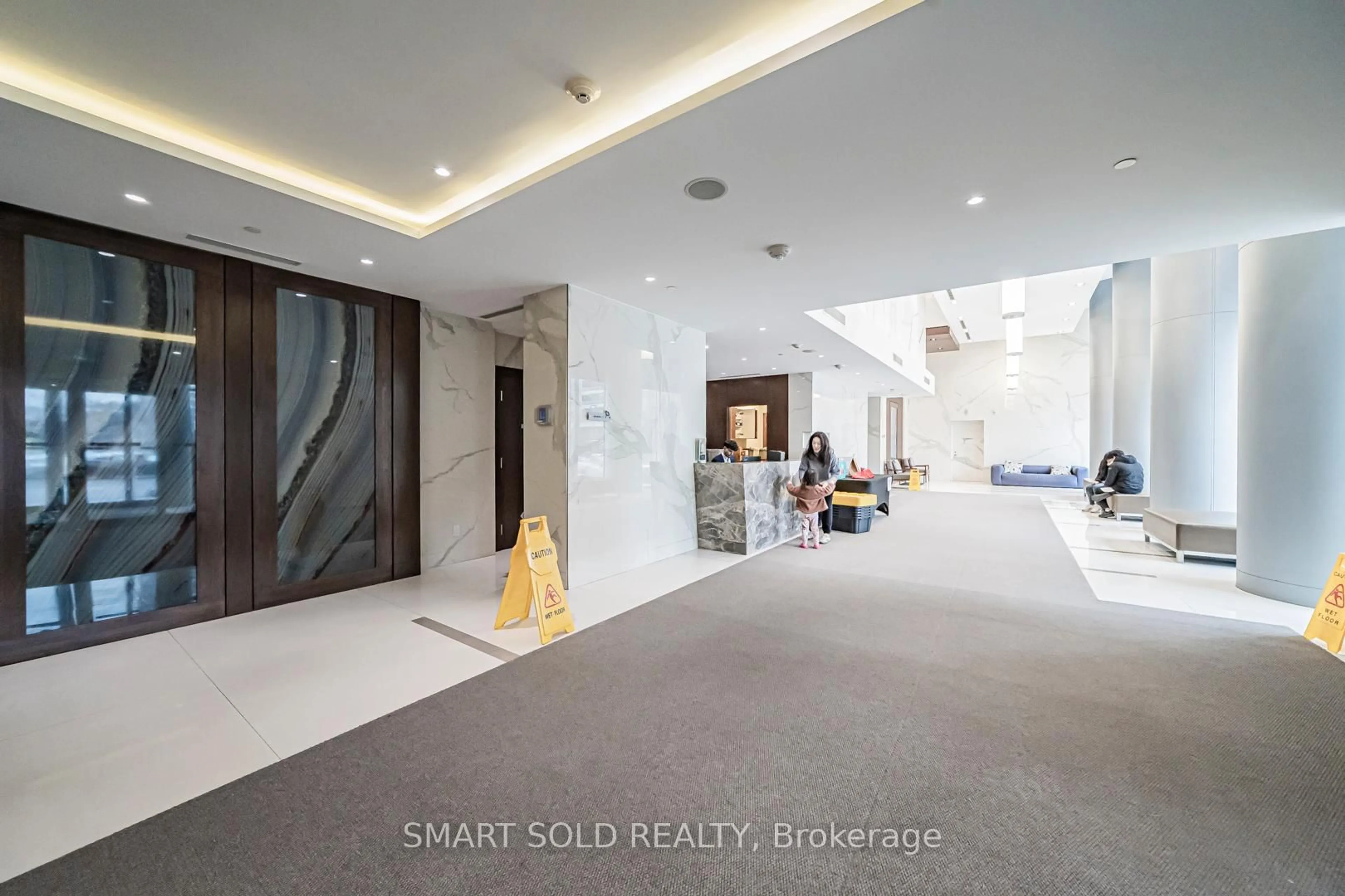 Indoor foyer for 275 Village Green Sq #2918, Toronto Ontario M1S 0L8