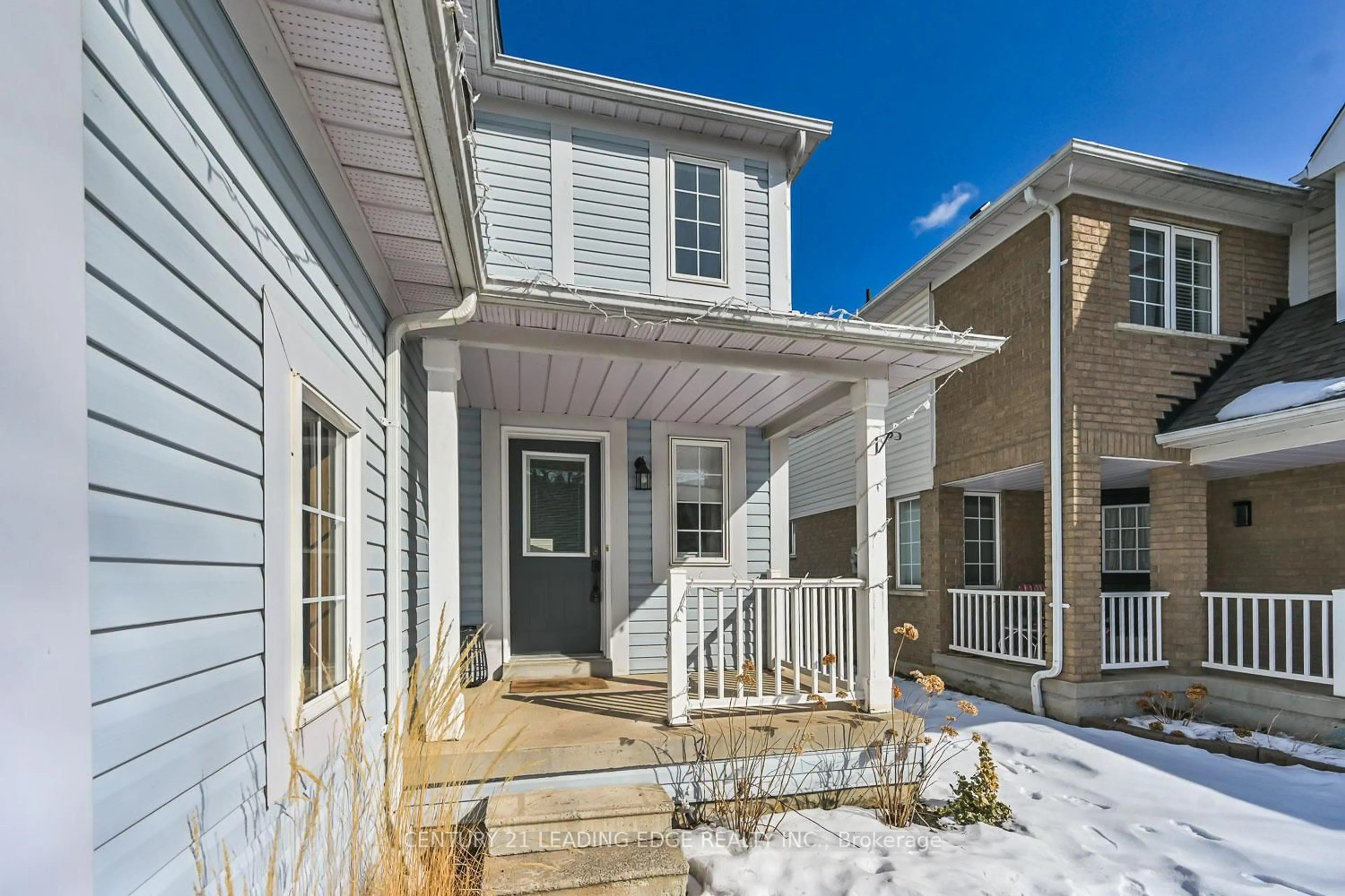 Home with vinyl exterior material, street for 76 Regatta Cres, Whitby Ontario L1N 9V3