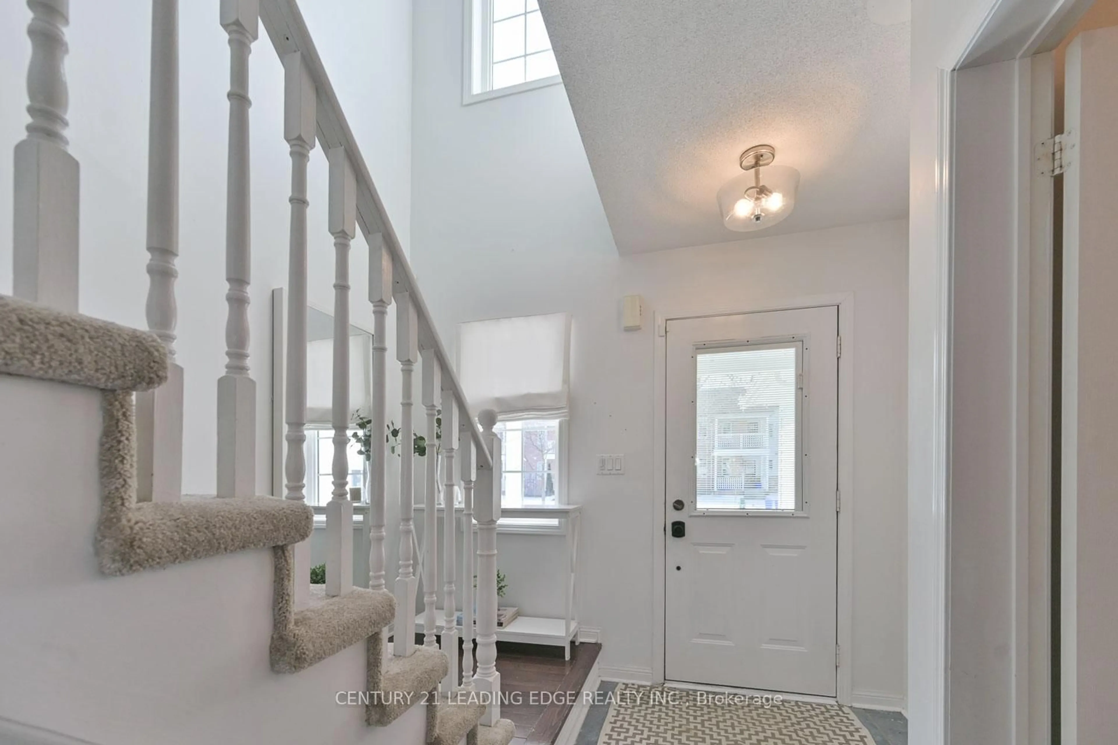 Indoor entryway for 76 Regatta Cres, Whitby Ontario L1N 9V3