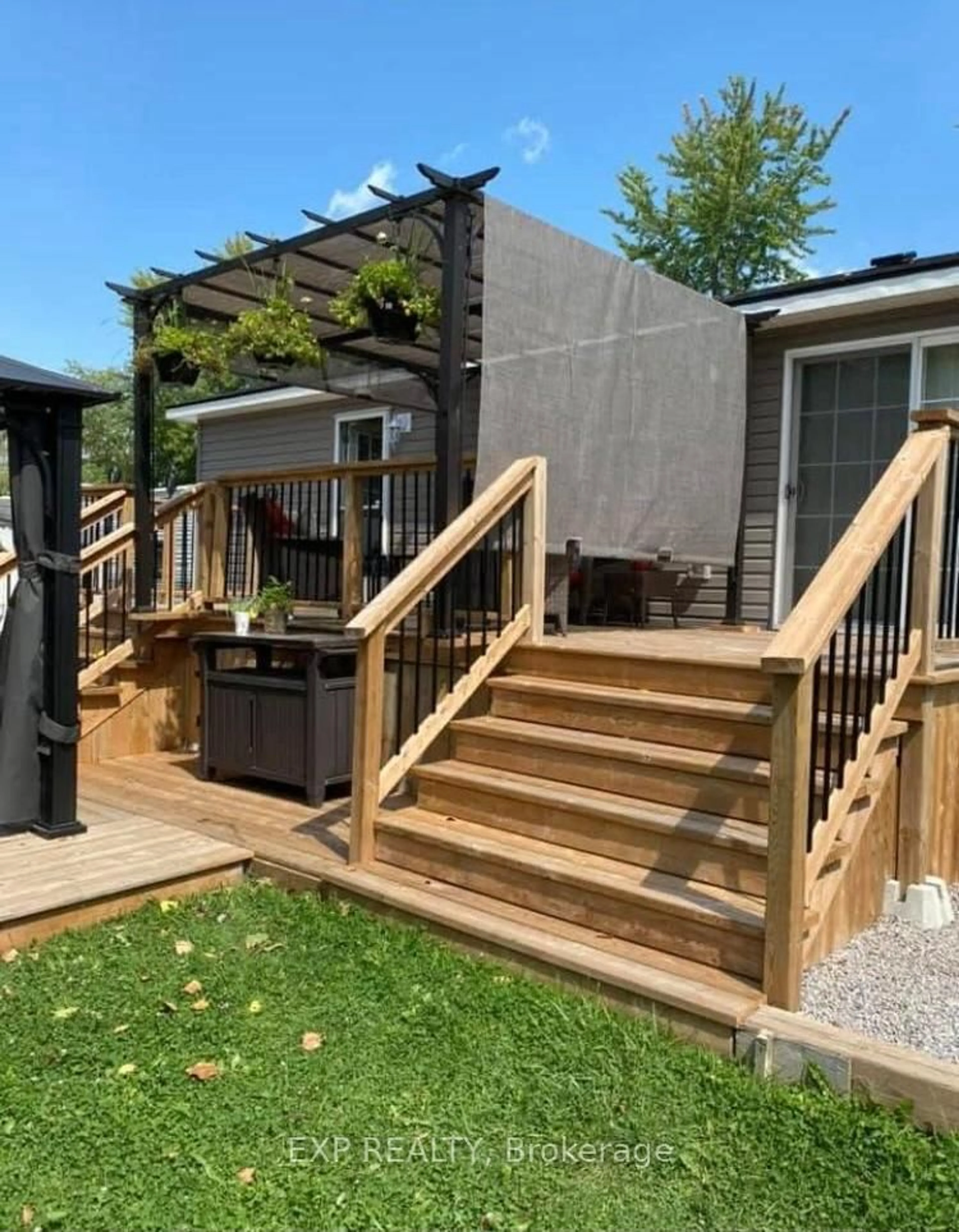 Patio, street for 225 Platten Blvd ##155, Scugog Ontario L9L 1B4