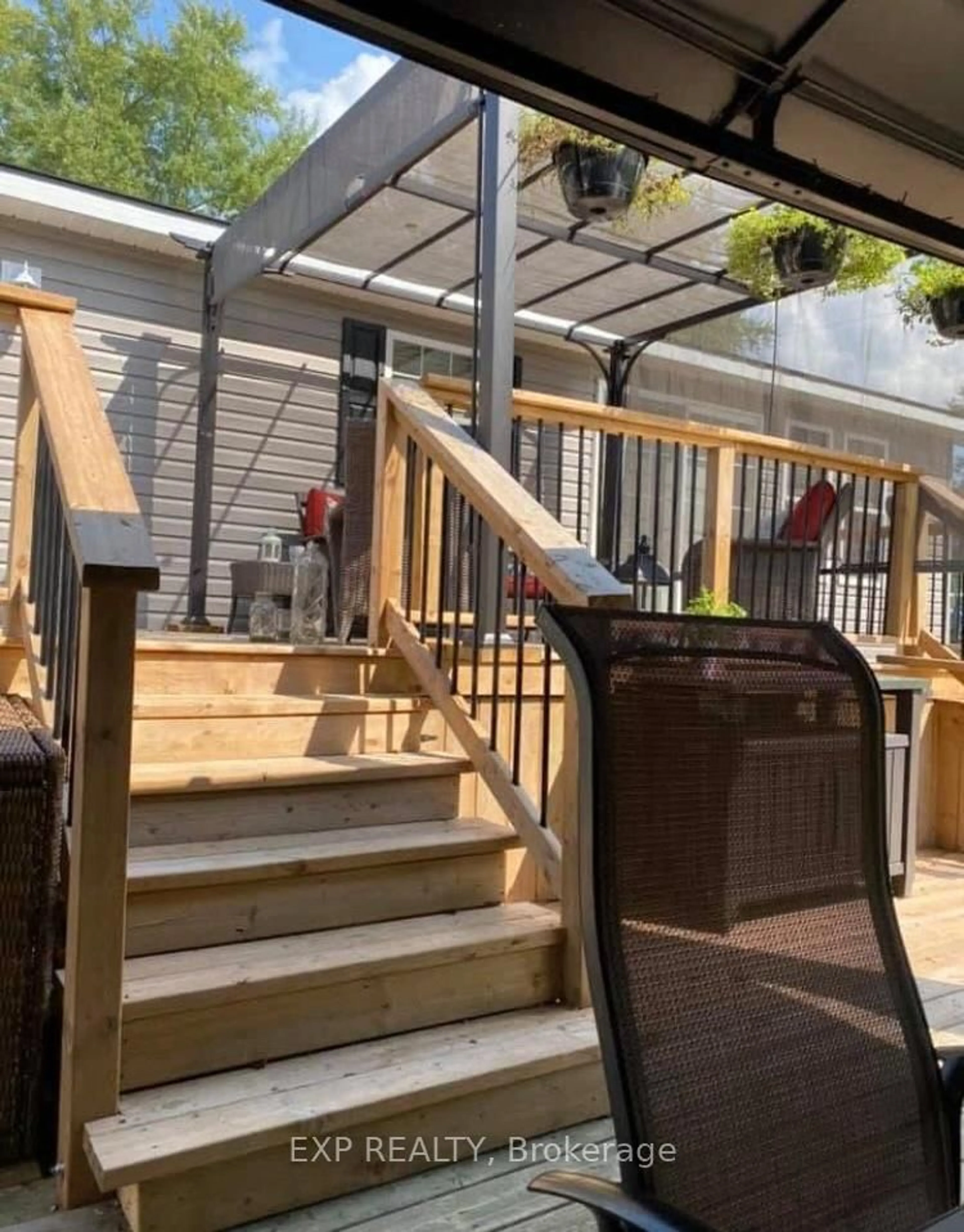 Patio, street for 225 Platten Blvd ##155, Scugog Ontario L9L 1B4