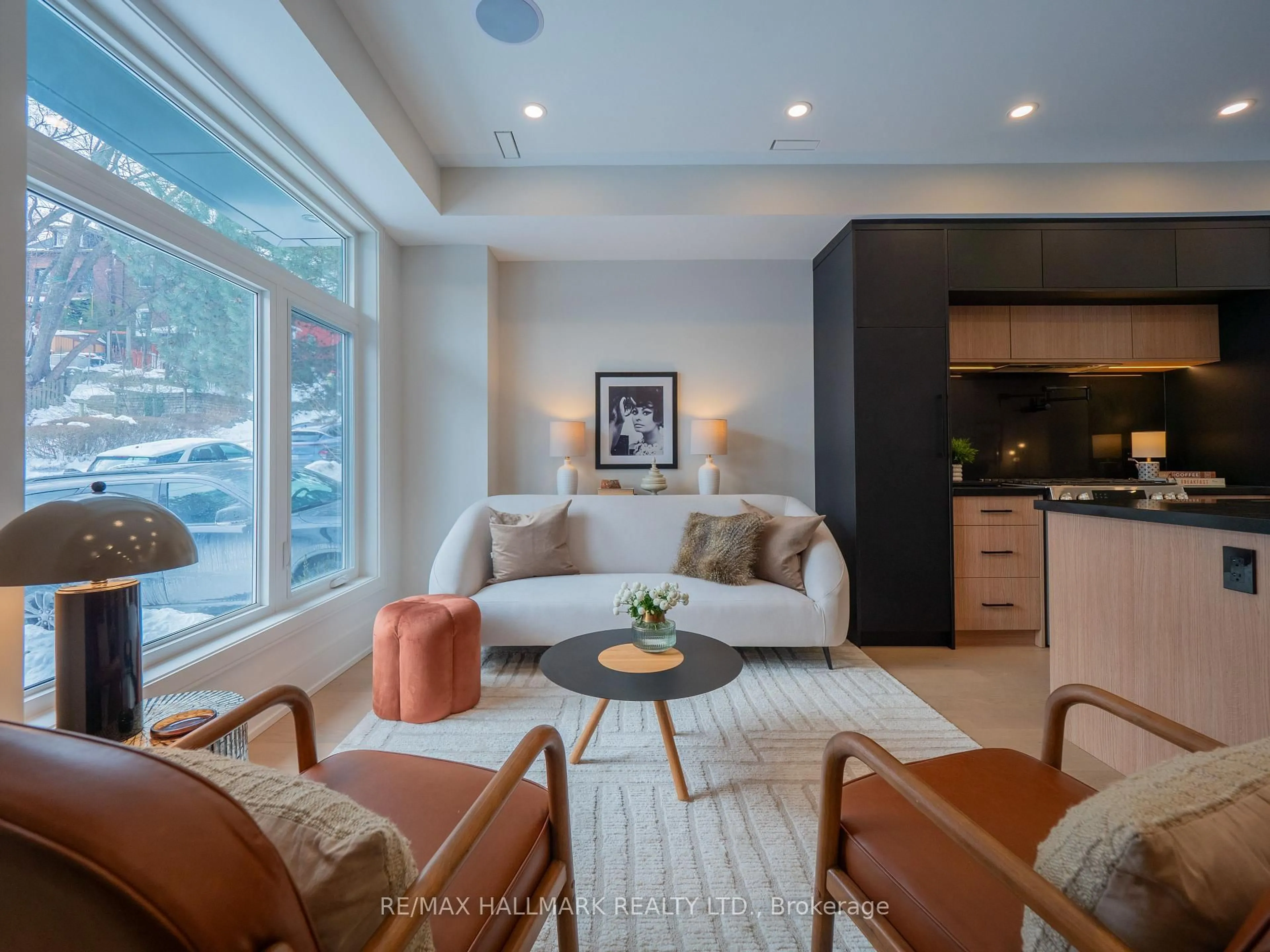 Living room with furniture, unknown for 24 Harriet St, Toronto Ontario M4L 2E9