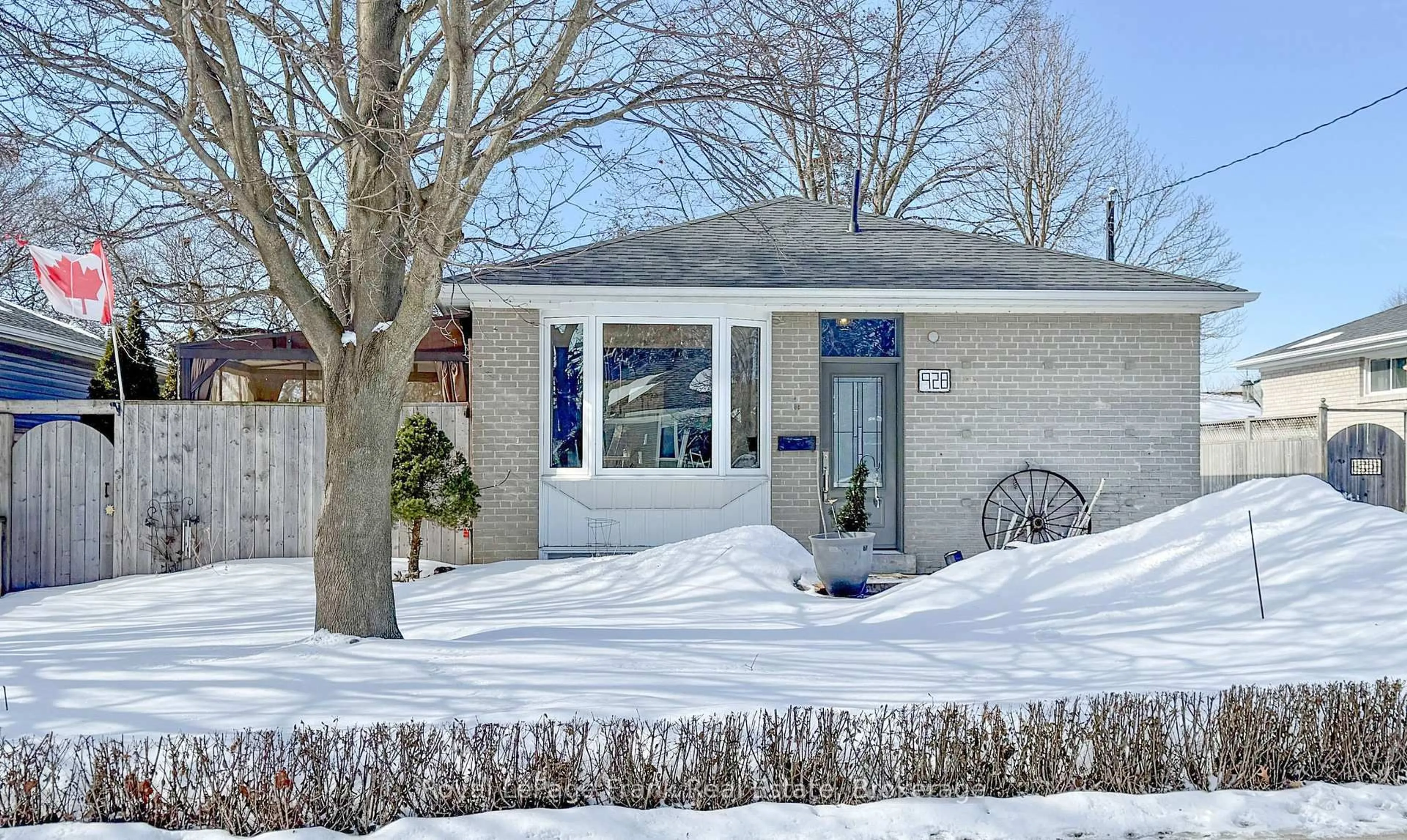 Home with brick exterior material, street for 928 Centre St, Whitby Ontario L1N 4V1