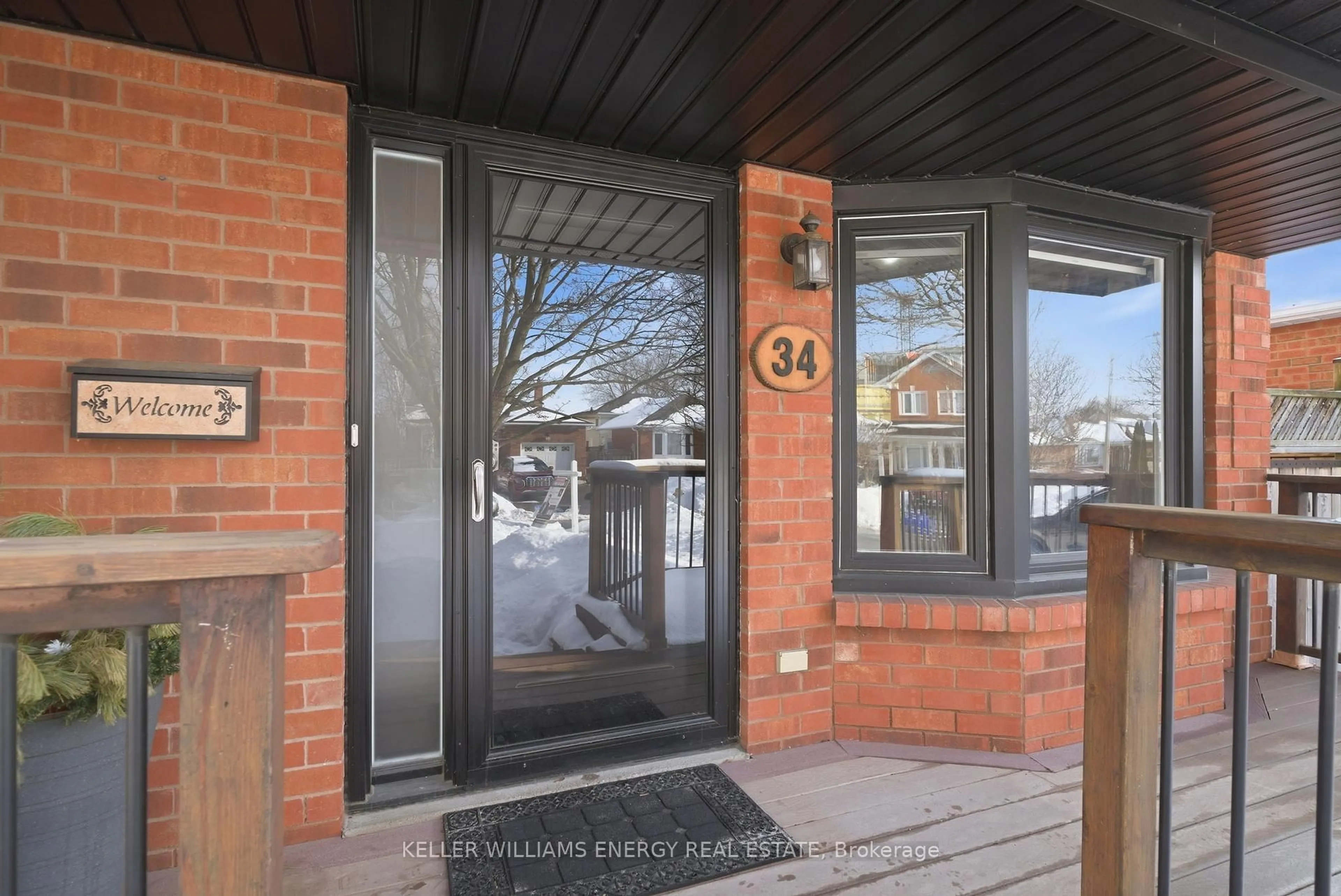 Unknown for 34 Stirling Ave, Clarington Ontario L1E 1X6