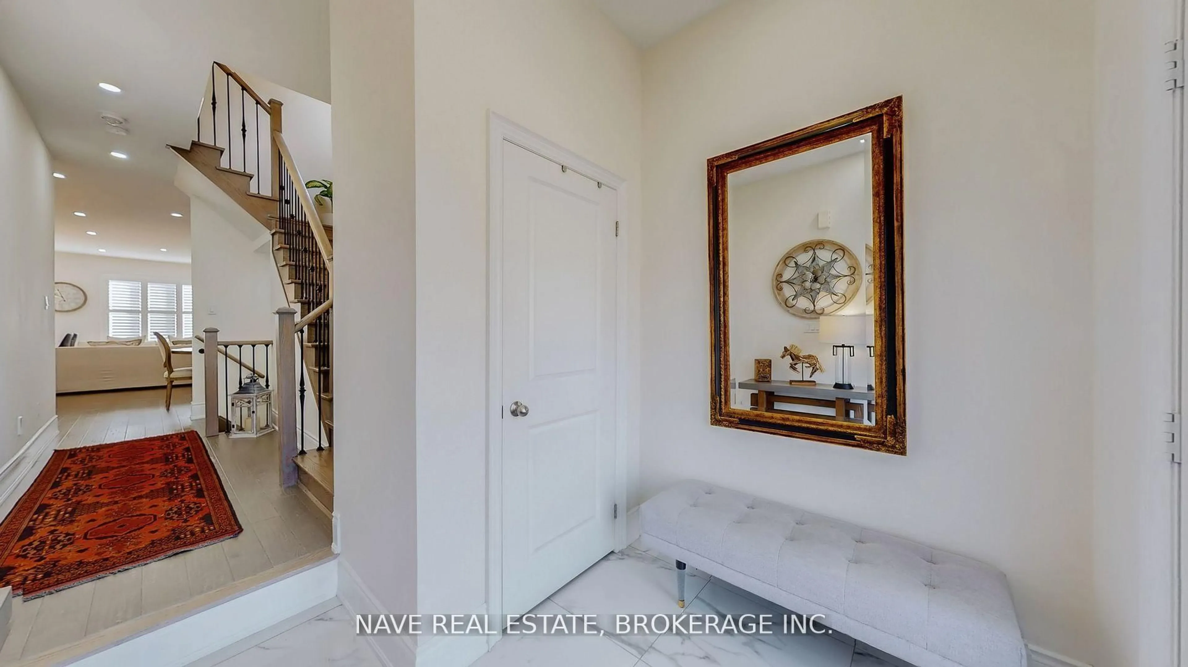 Indoor entryway for 52 Conarty Cres. Cres, Whitby Ontario L1P 0L4