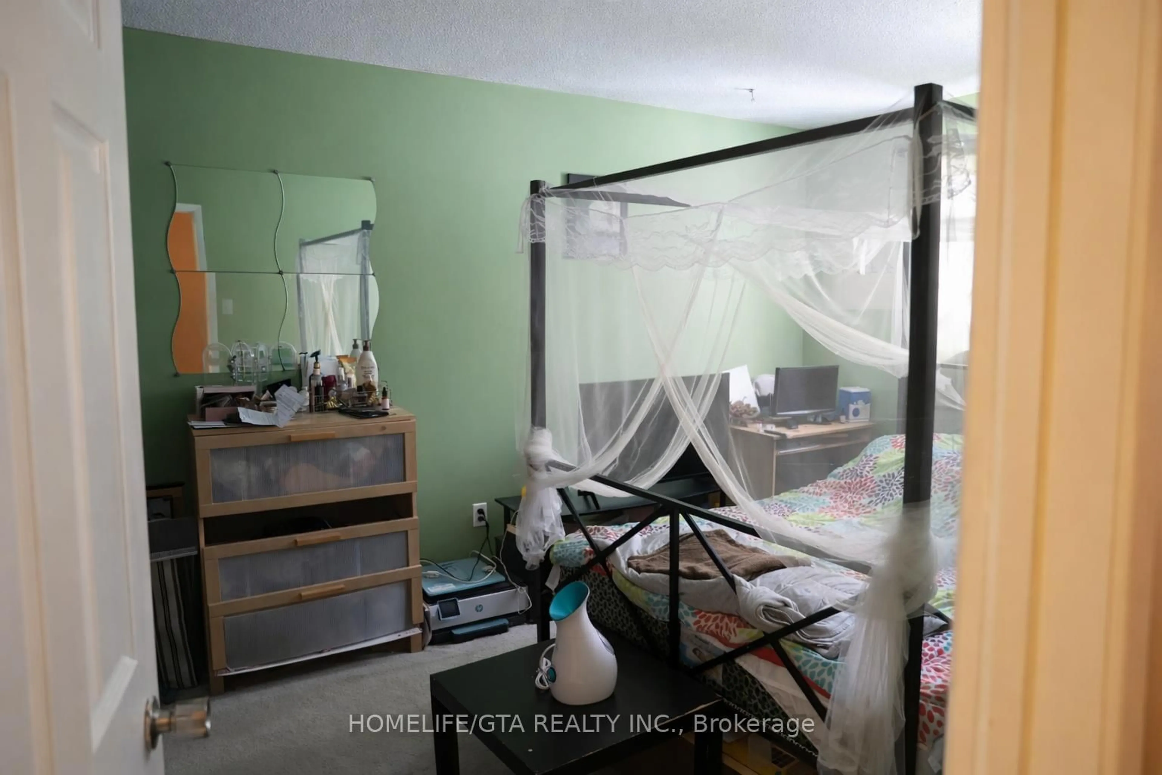 A pic of a room for 10 Crow Tr, Toronto Ontario M1B 1X3