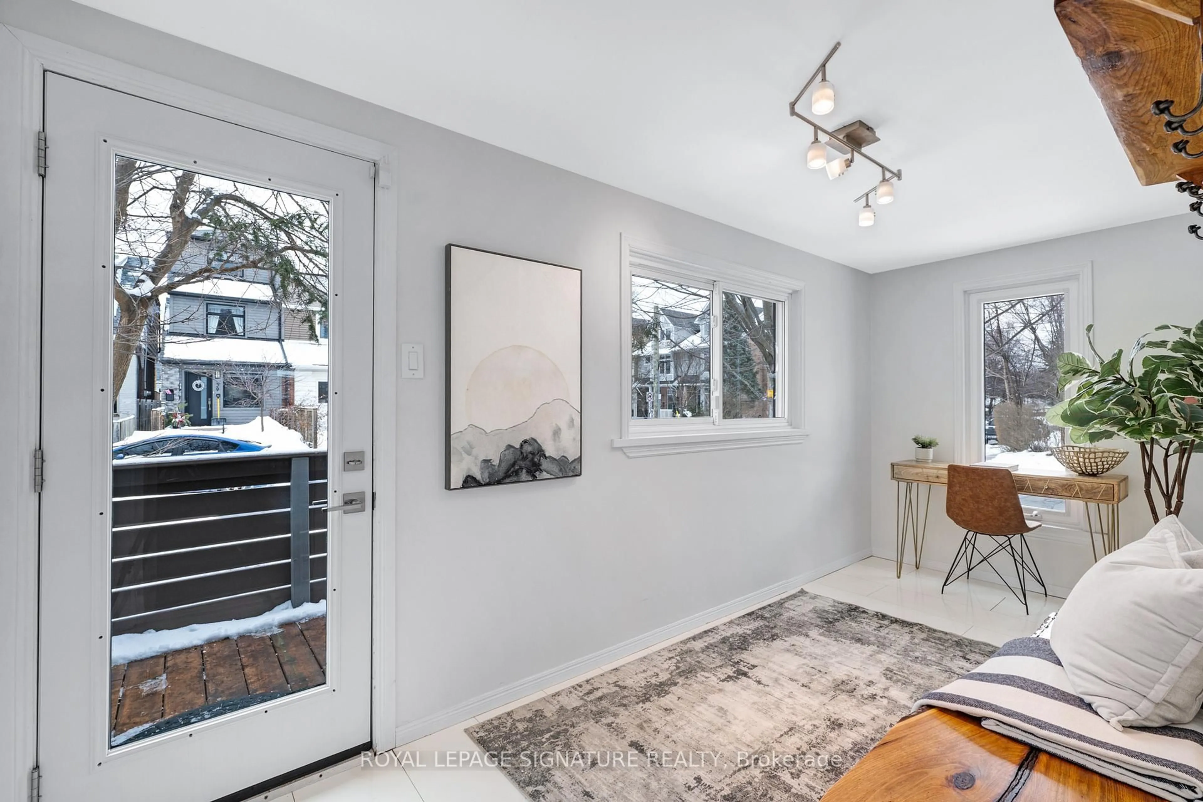 Indoor entryway for 38 Bastedo Ave, Toronto Ontario M4C 3M9