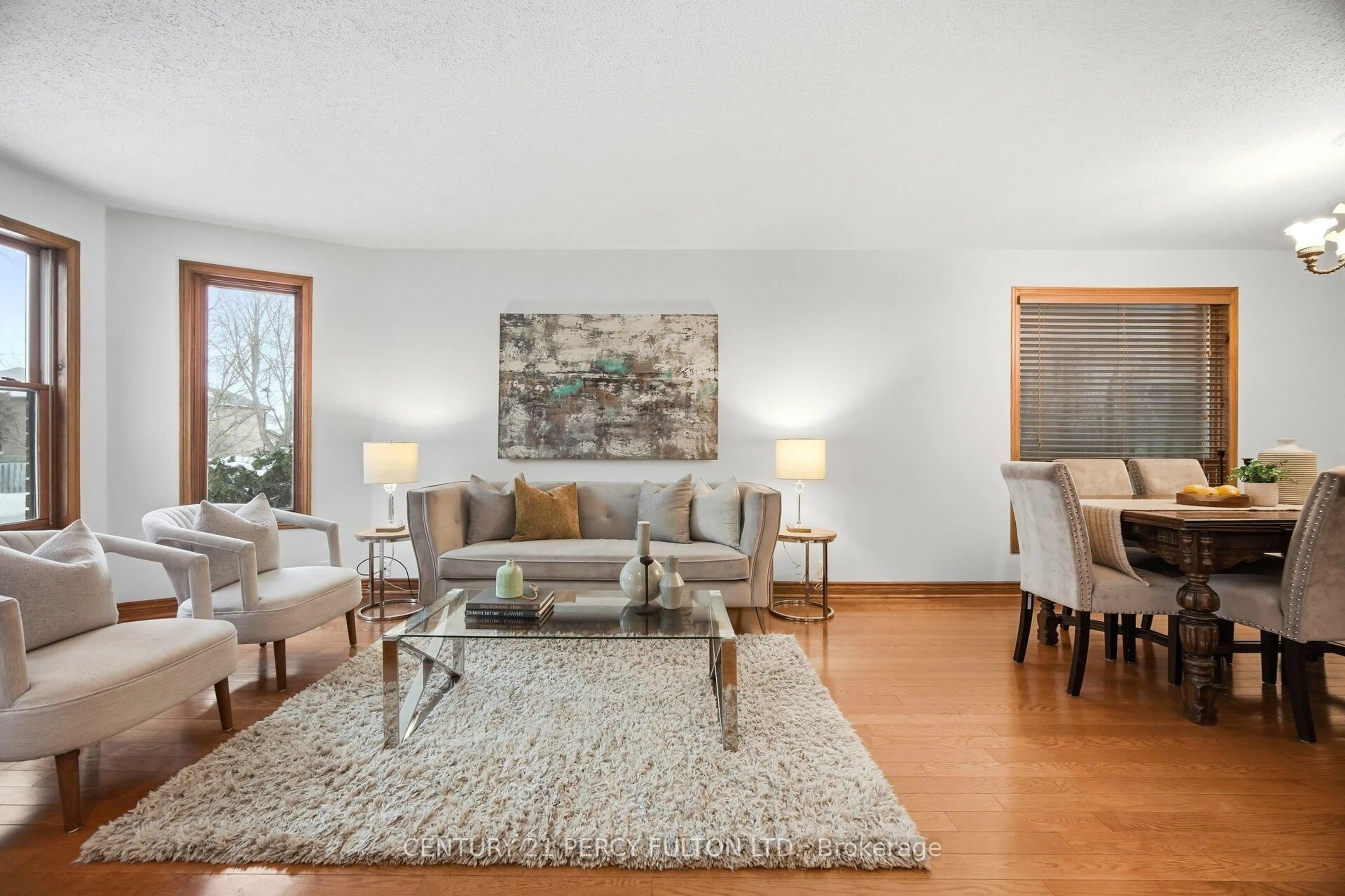 Living room with furniture, unknown for 233 Gwendolyn St, Pickering Ontario L1V 4N4