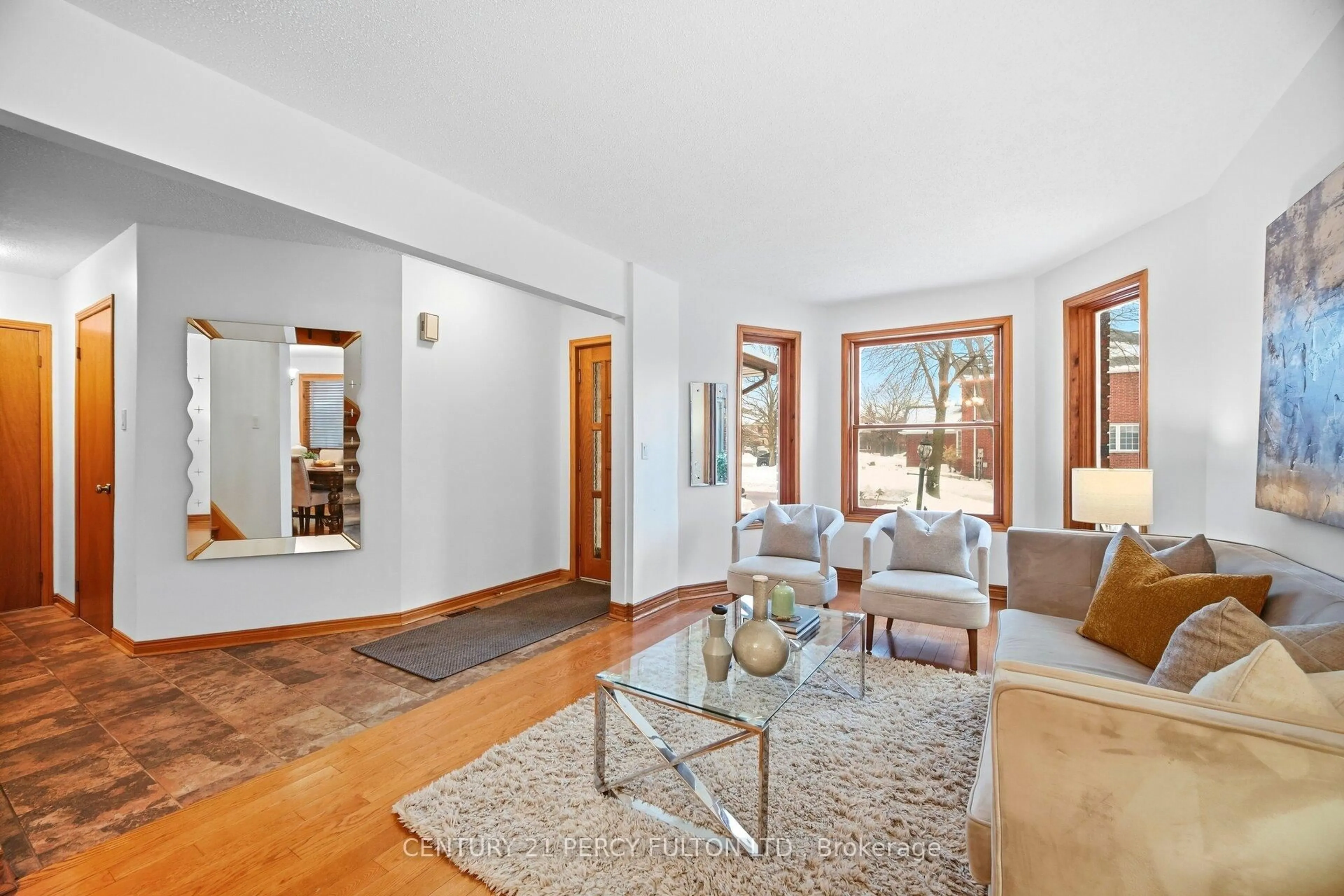 Unknown for 233 Gwendolyn St, Pickering Ontario L1V 4N4