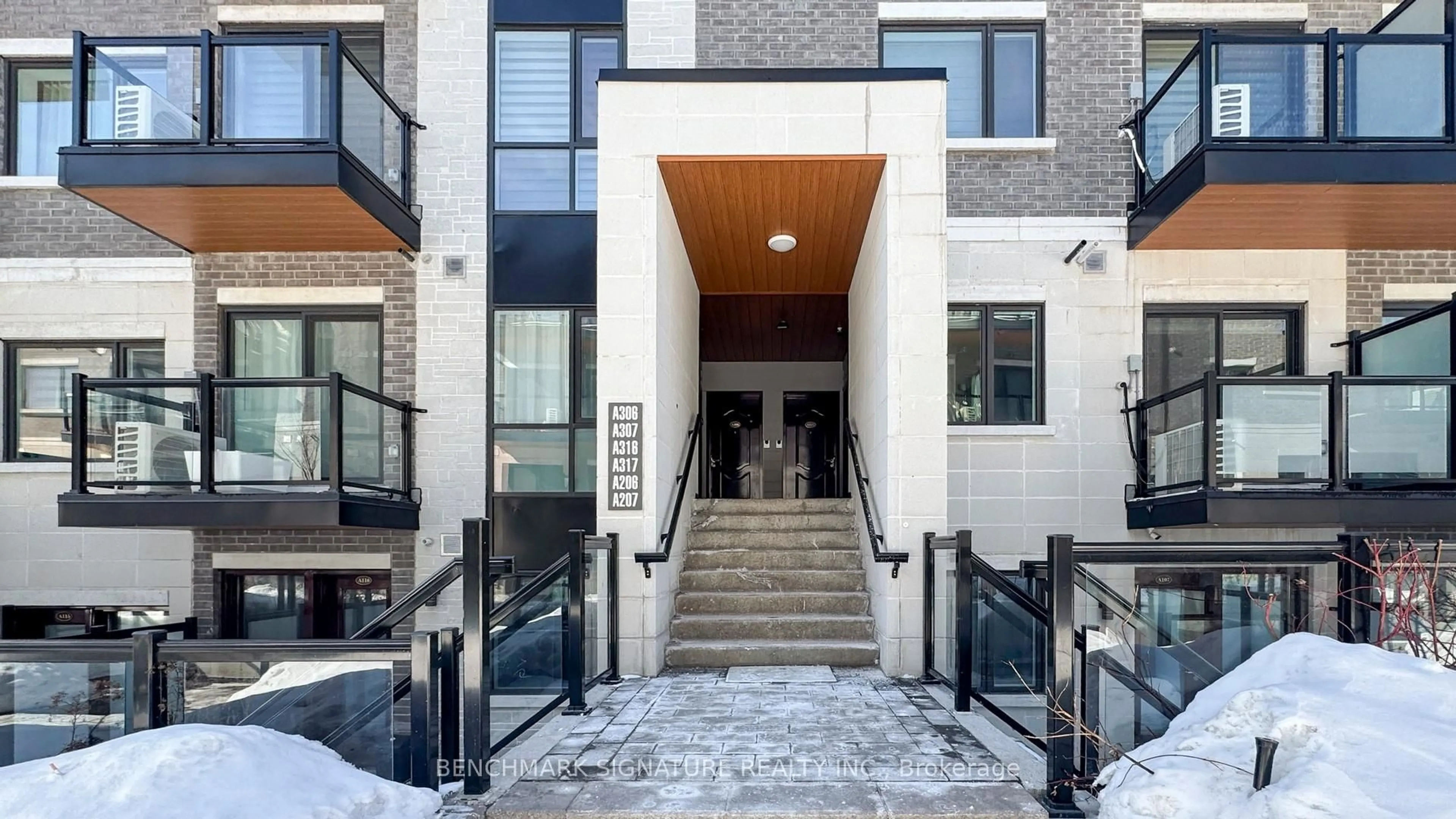 Indoor foyer for 3453 Victoria Park Ave #A207, Toronto Ontario M1W 0A9