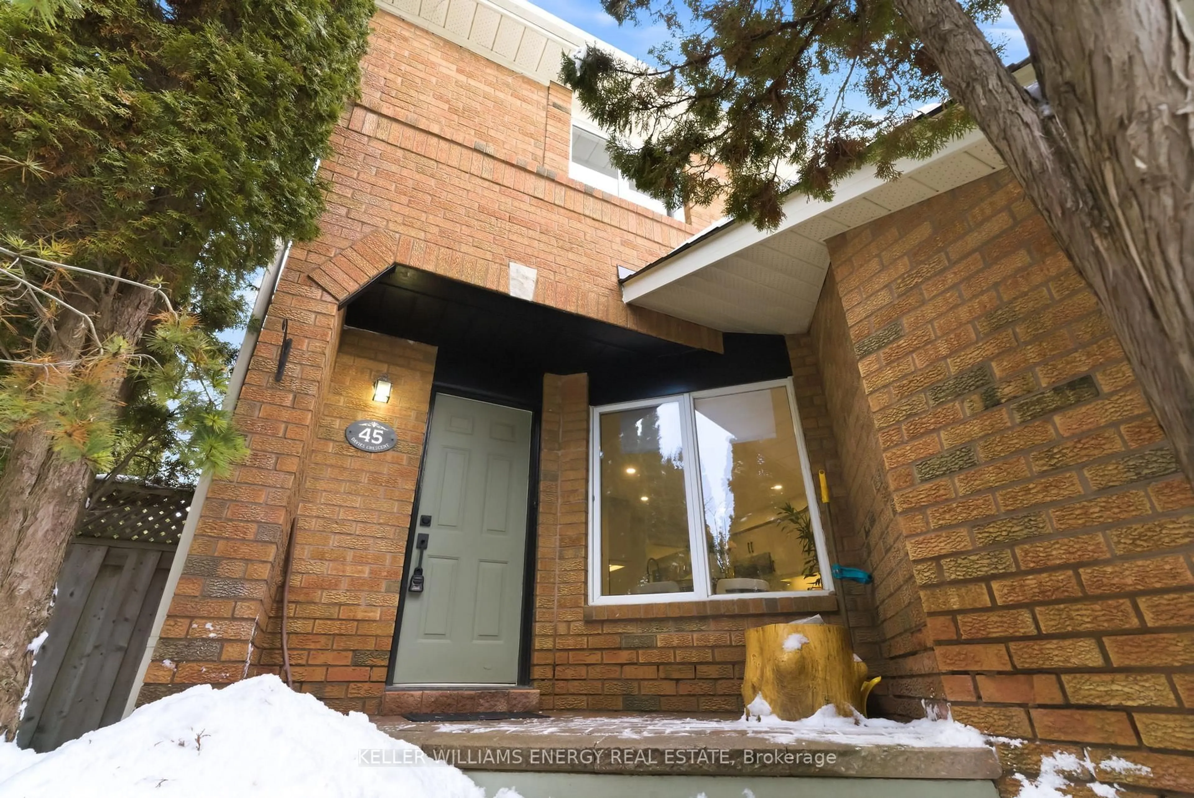 Home with brick exterior material, street for 45 Davies Cres, Whitby Ontario L1N 8X4