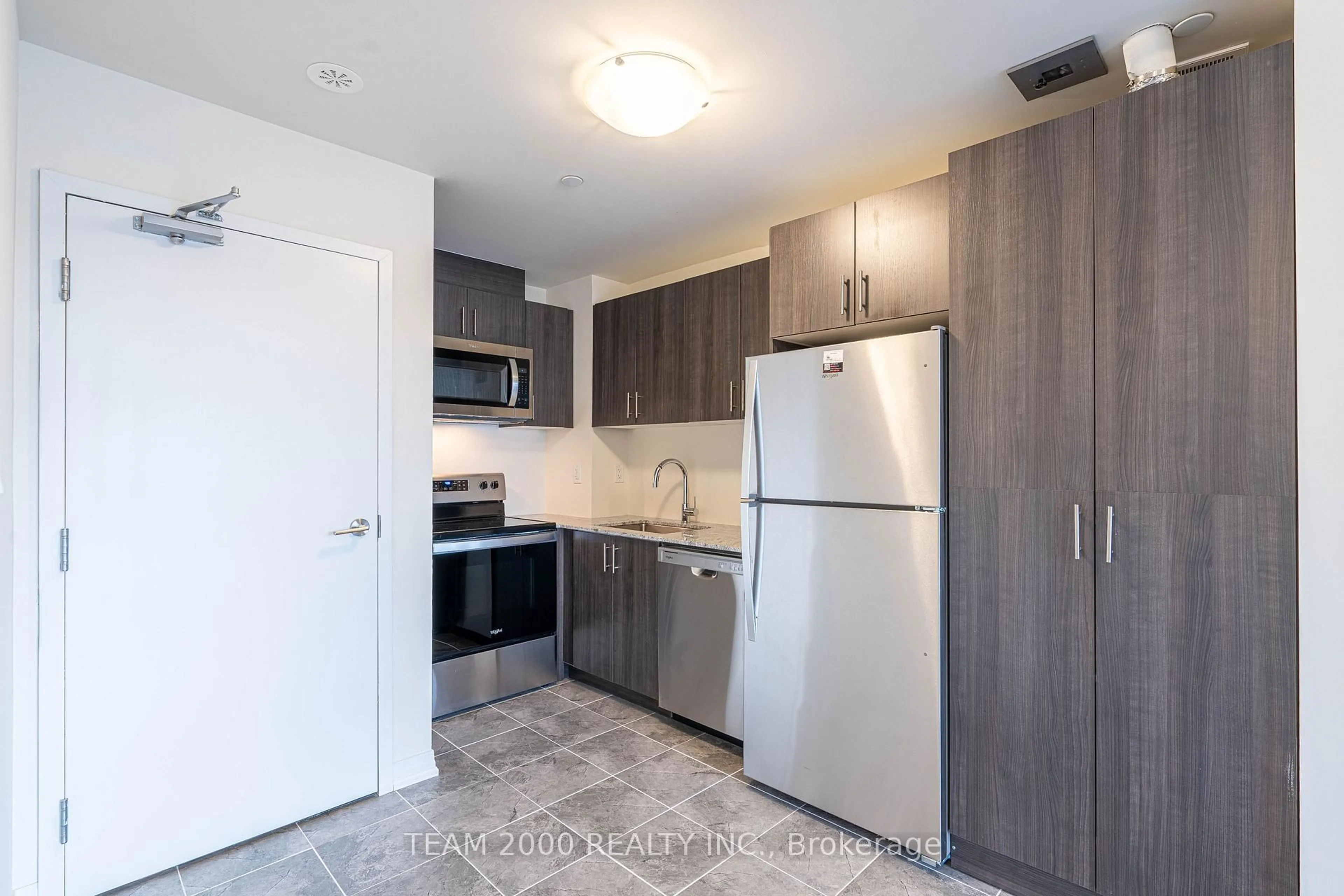 Standard kitchen, unknown for 155 Tapscott Rd #27, Toronto Ontario M1B 0E8
