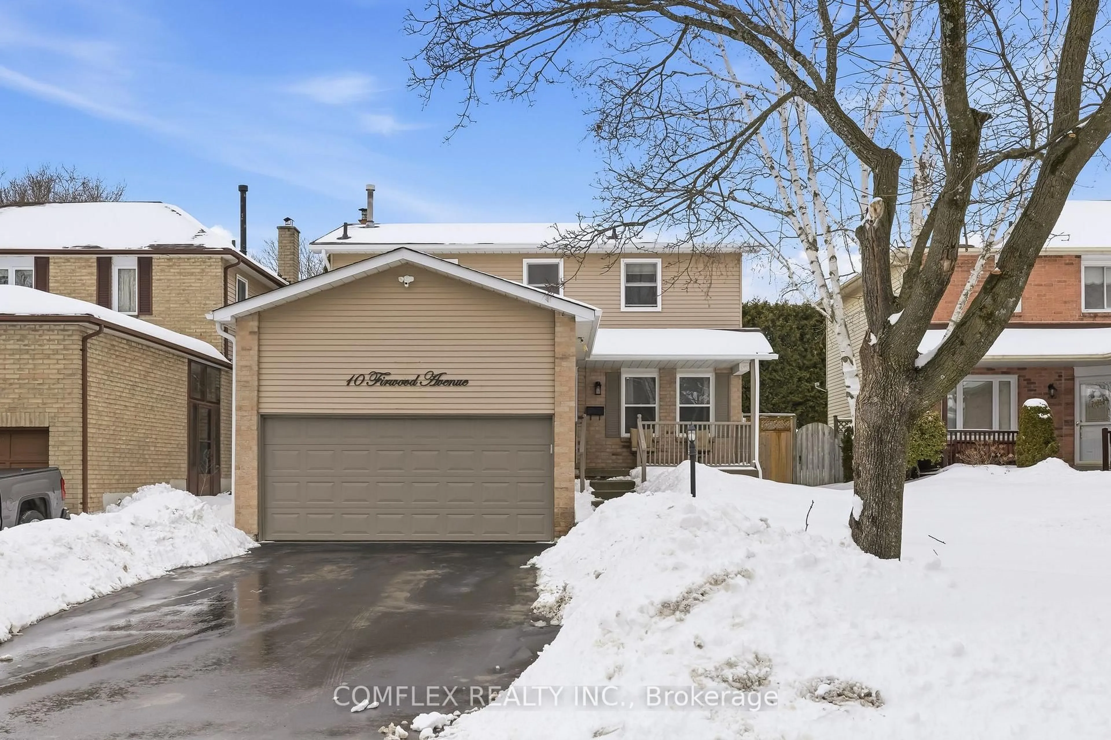 A pic from outside/outdoor area/front of a property/back of a property/a pic from drone, street for 10 Firwood Ave, Clarington Ontario L1E 1P6