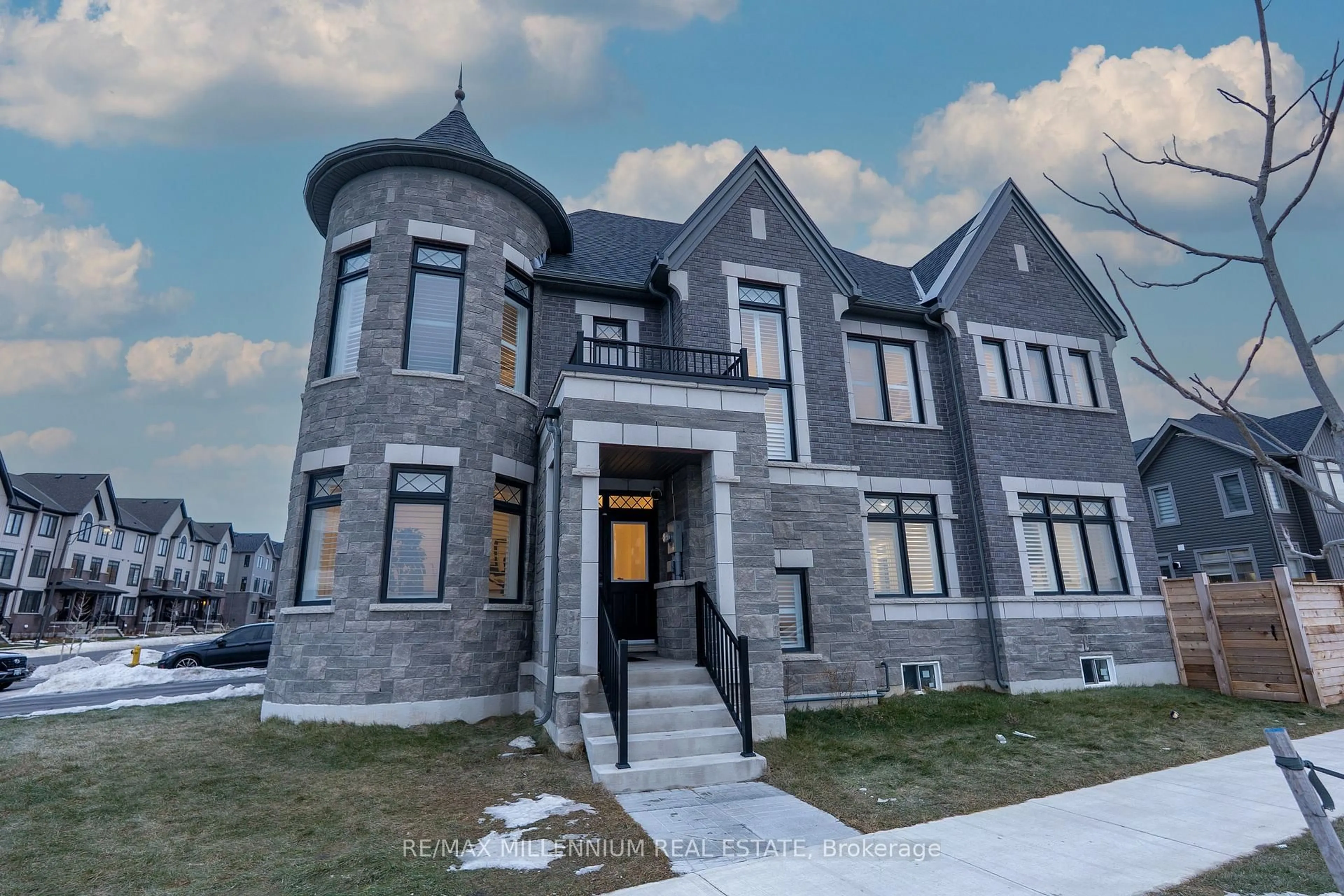 Home with brick exterior material, building for 1011 Dyas Ave, Oshawa Ontario L1L 0V4