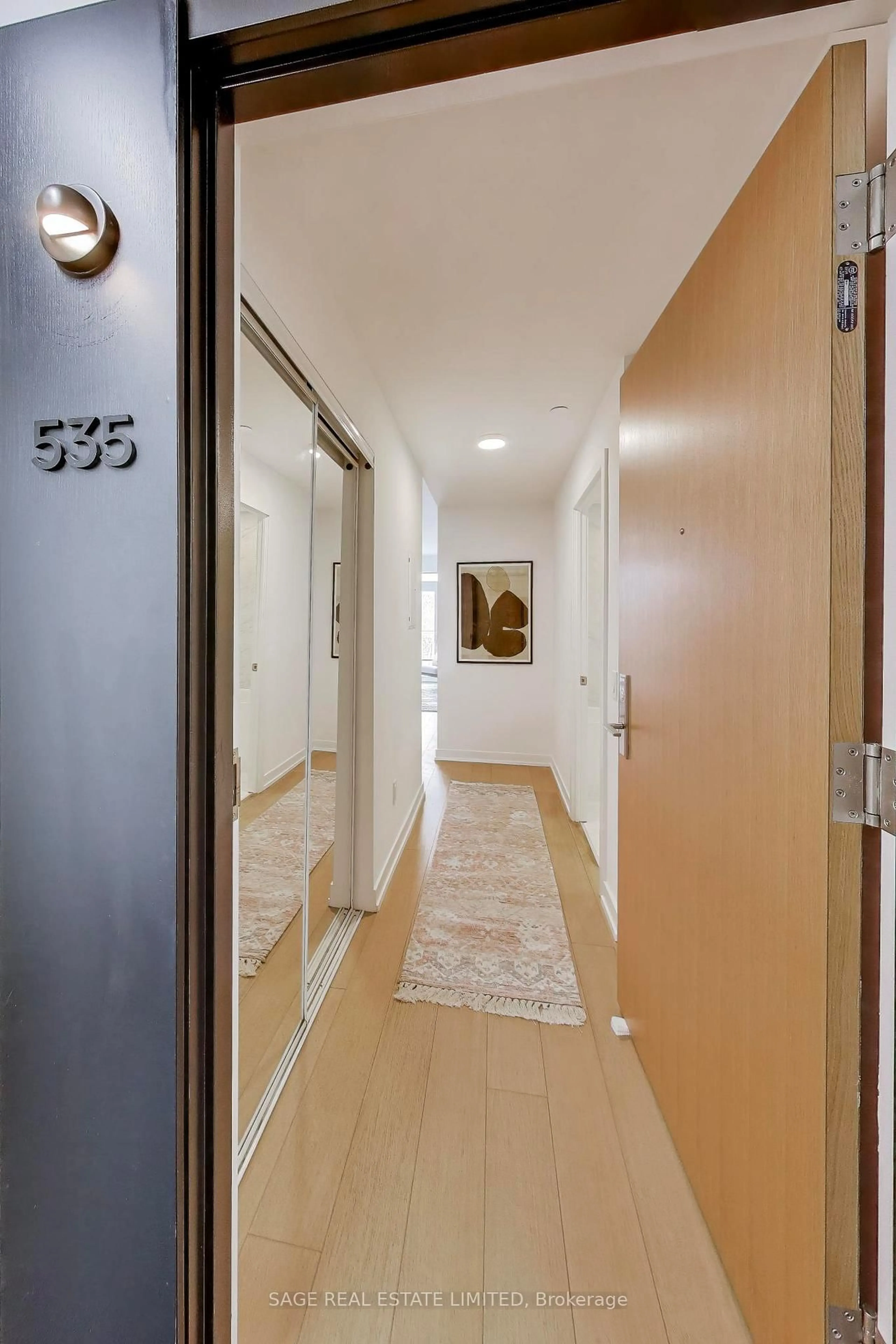 Indoor foyer for 150 Logan Ave #535, Toronto Ontario M4M 0E4