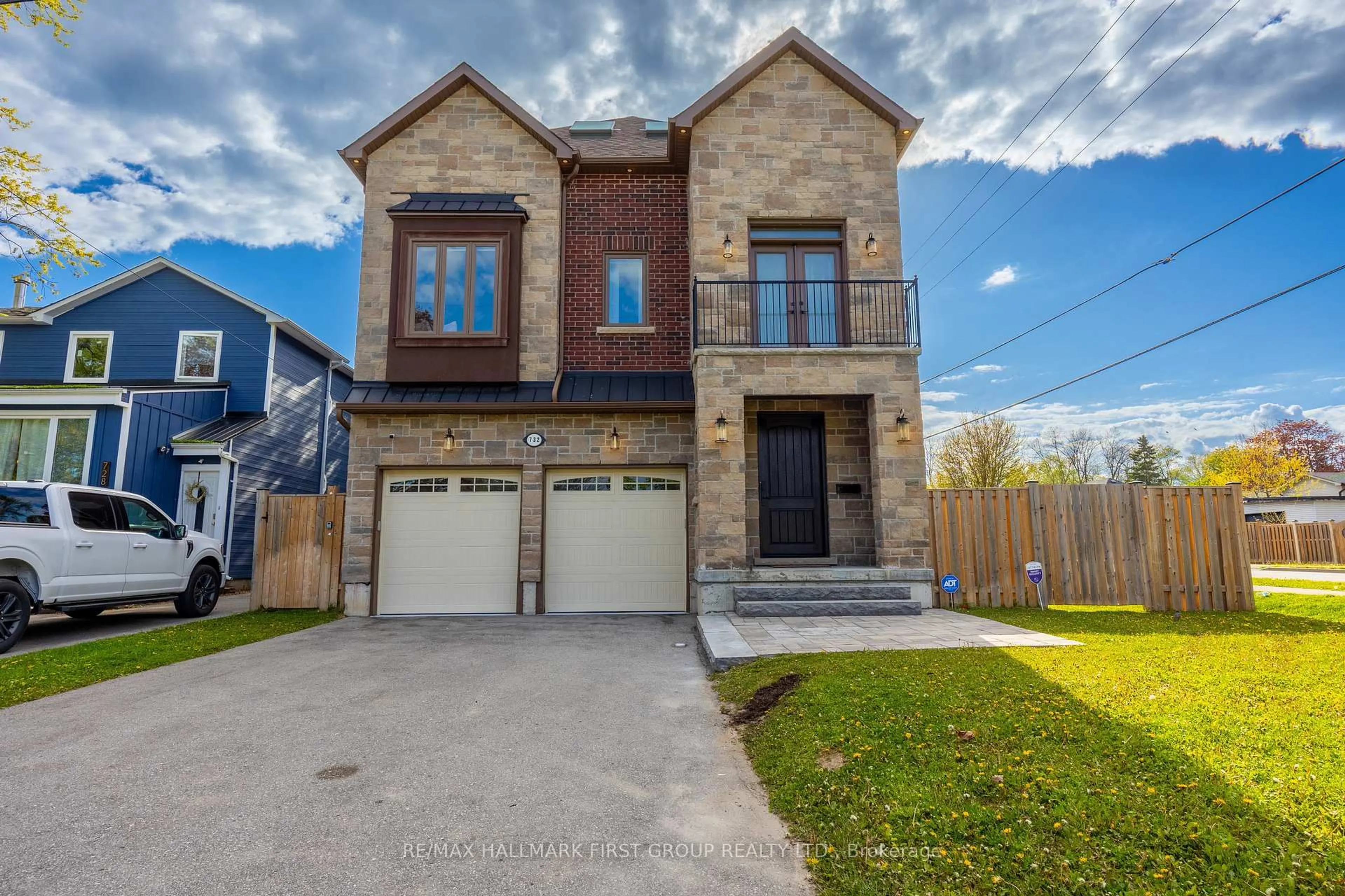 Home with brick exterior material, street for 732 Hillview Cres, Pickering Ontario L1W 2R8