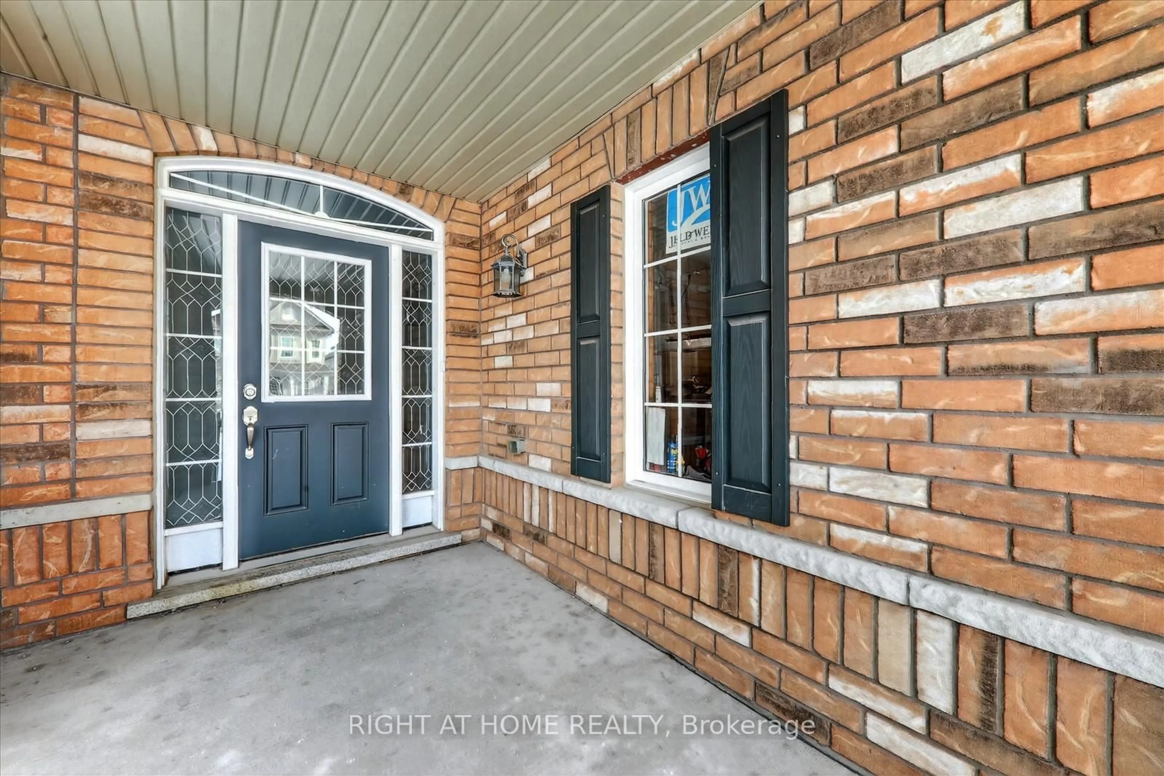 Indoor entryway for 63 Henry Smith Ave, Clarington Ontario L1C 0W1