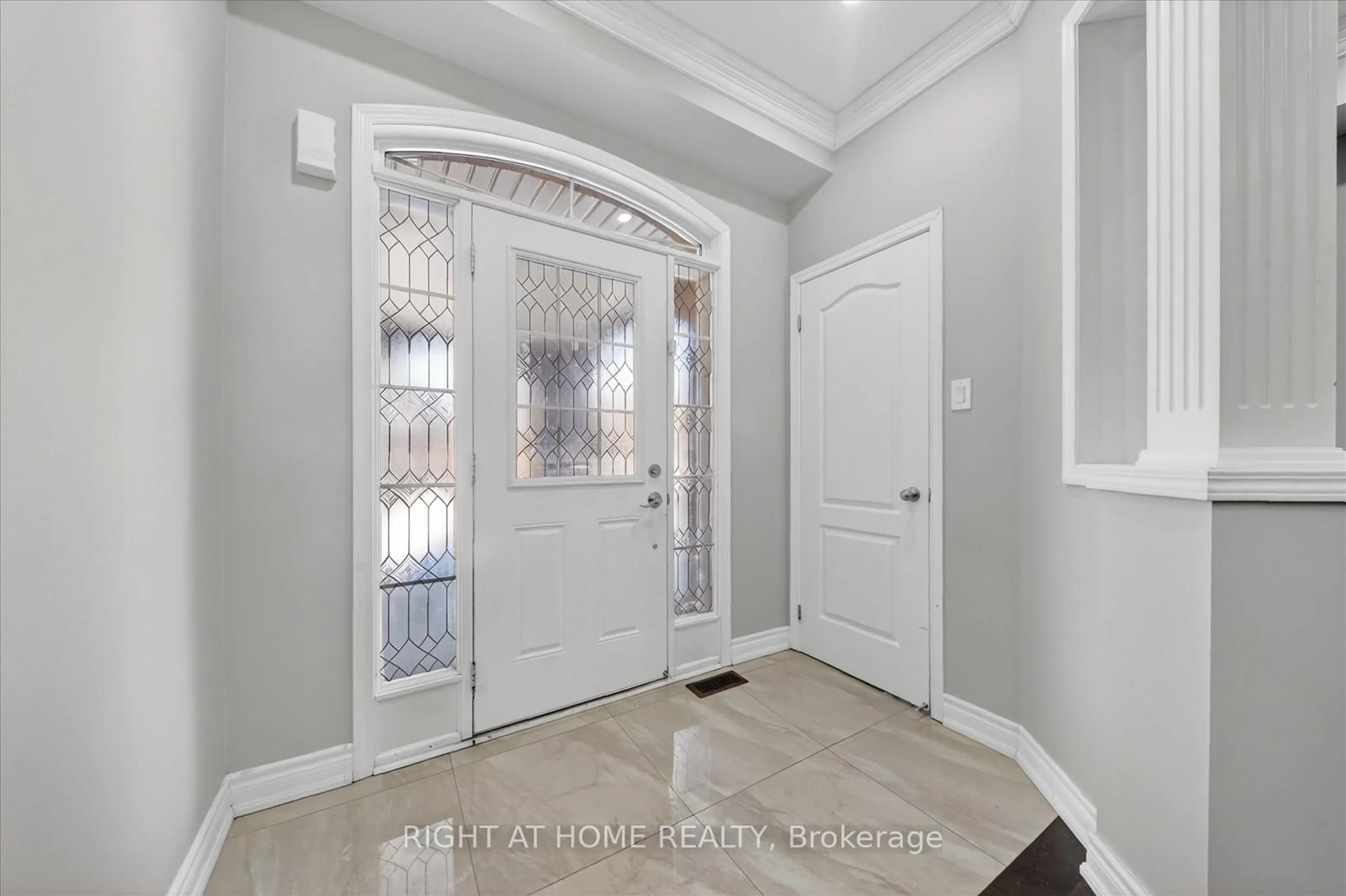Indoor entryway for 63 Henry Smith Ave, Clarington Ontario L1C 0W1